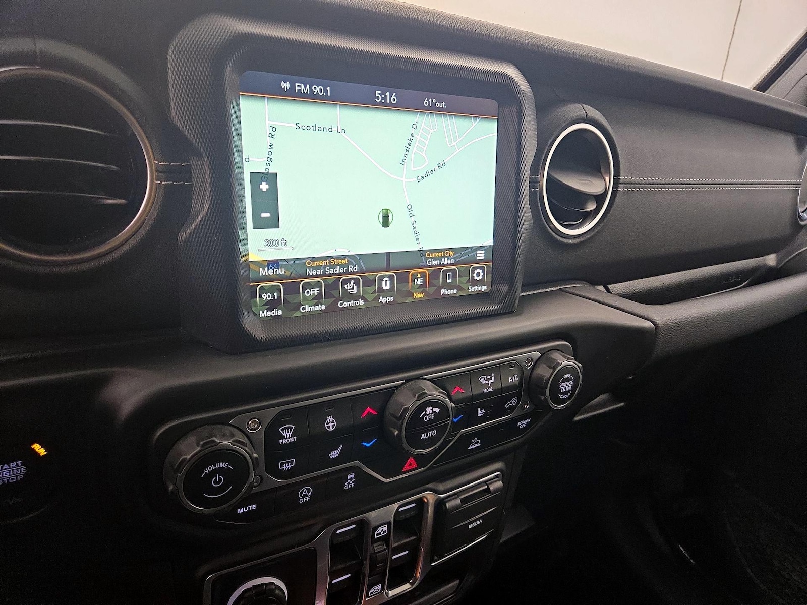 2023 Jeep Wrangler 4-Door Sahara - Photo 15
