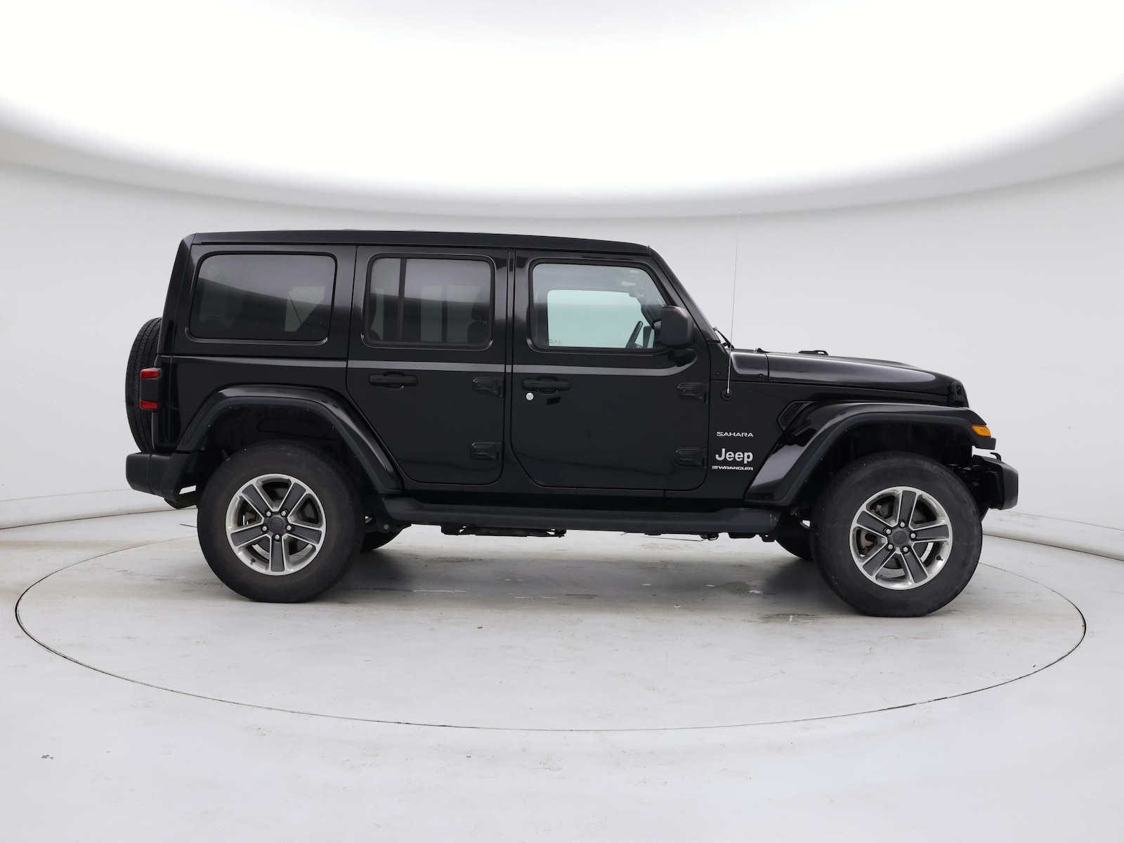 2023 Jeep Wrangler 4-Door Sahara - Photo 8