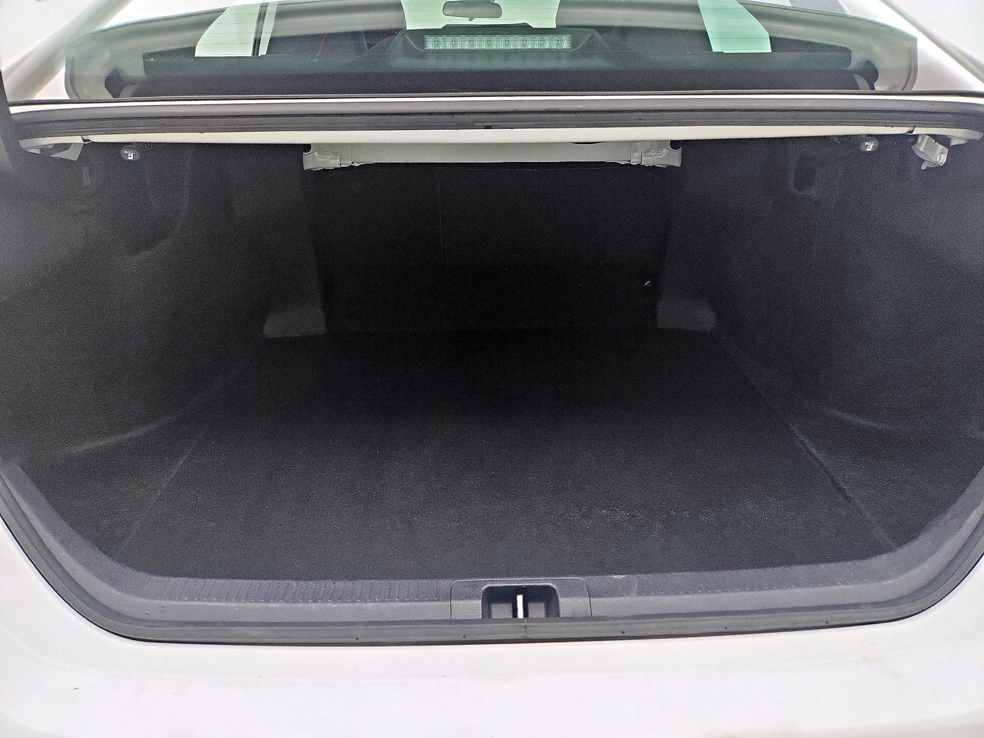 Thumbnail: 2023 Toyota Camry - 20