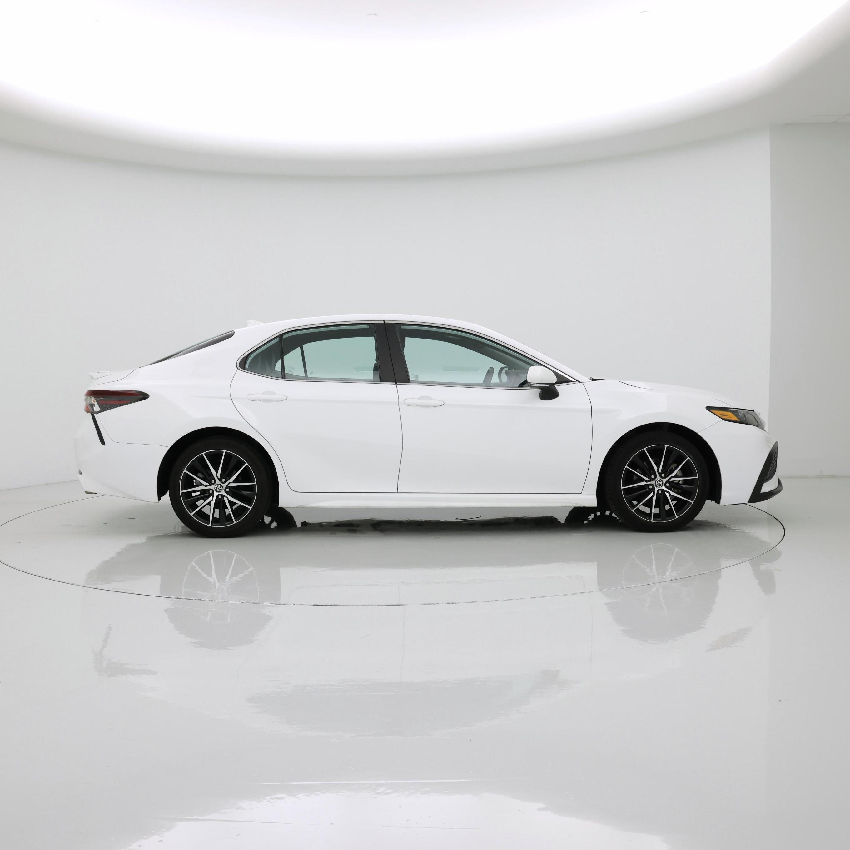 Thumbnail: 2023 Toyota Camry - 7