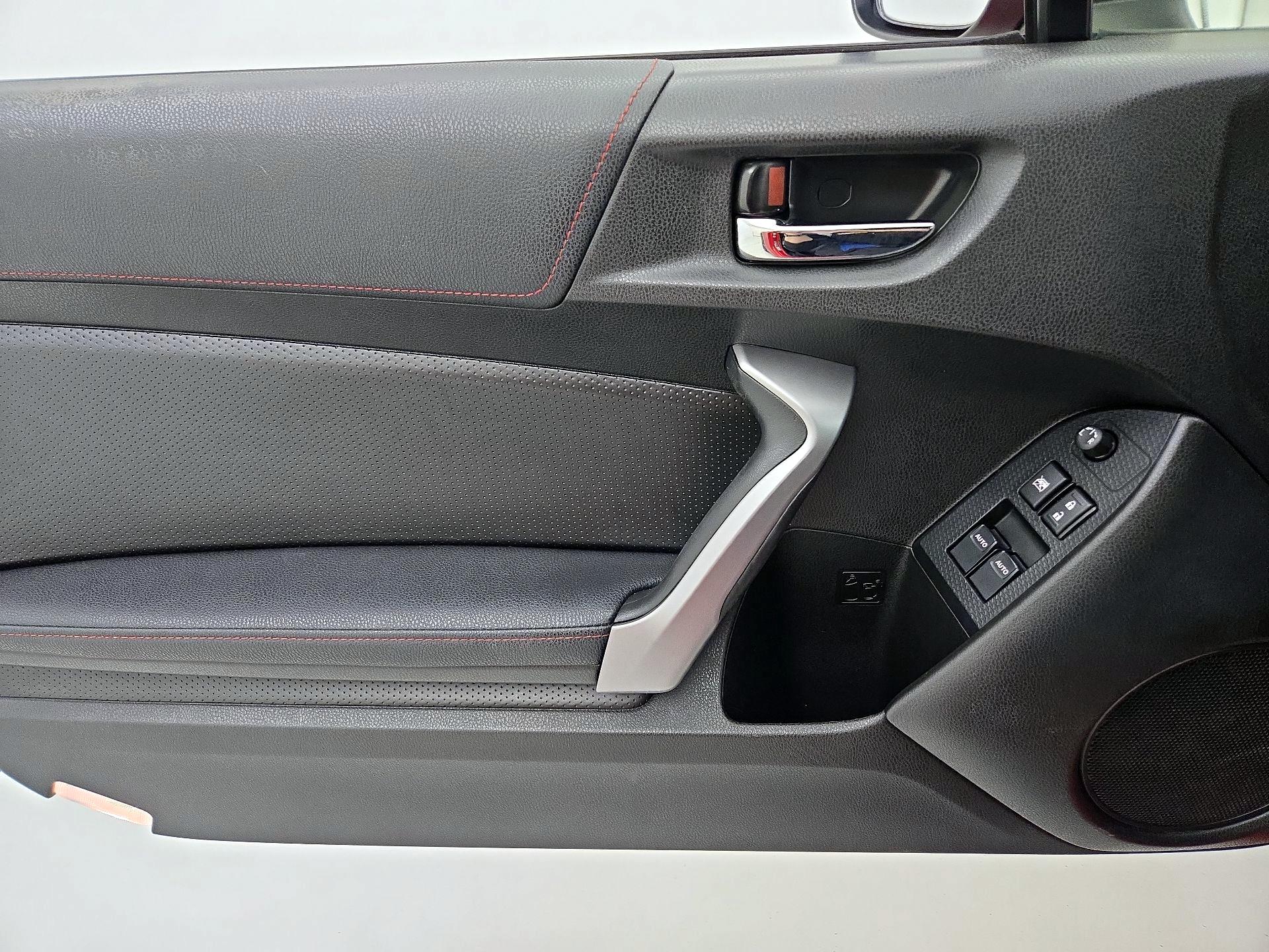 Thumbnail: 2014 Subaru BRZ - 12