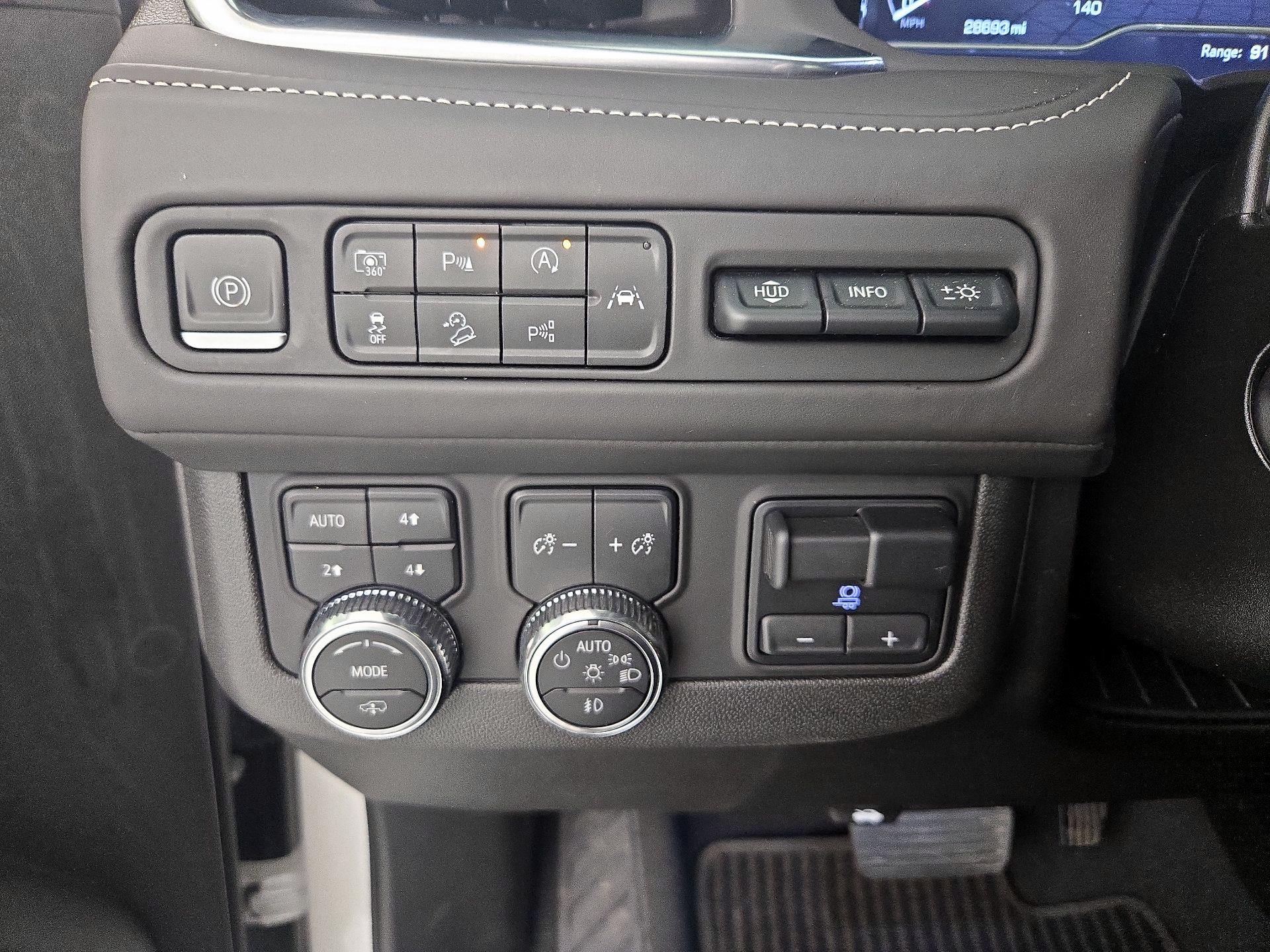 Thumbnail: 2023 GMC Yukon - 13