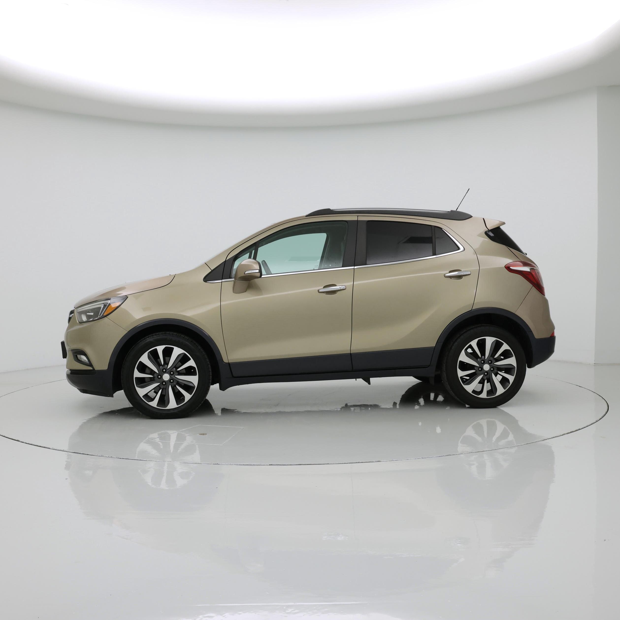 Thumbnail: 2018 Buick Encore - 3