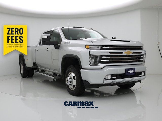 Silver 2023 Chevrolet Silverado 3500HD High Country Crew Cab 4WD Pickup Truck Four-Wheel Drive Automatic