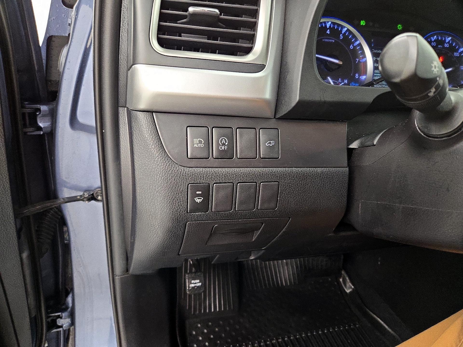 Thumbnail: 2019 Toyota Highlander - 13