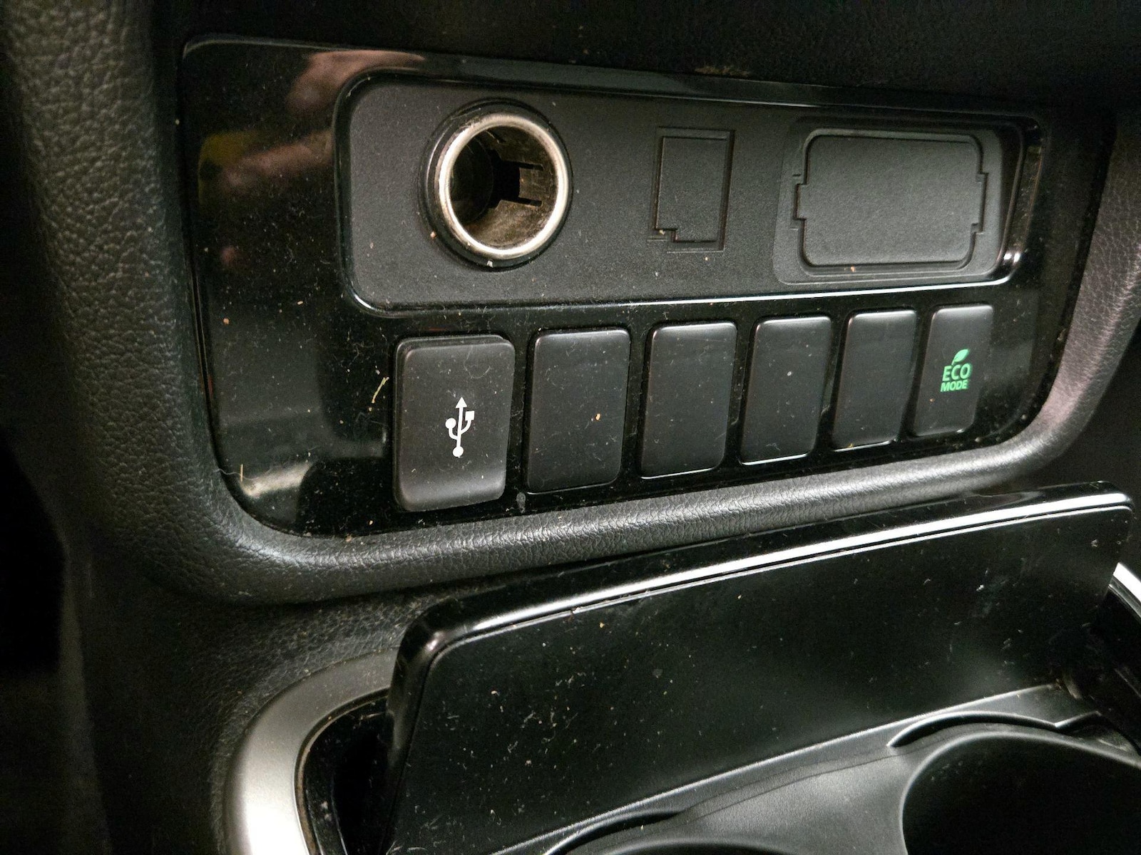 2020 Mitsubishi Outlander ES - Photo 19