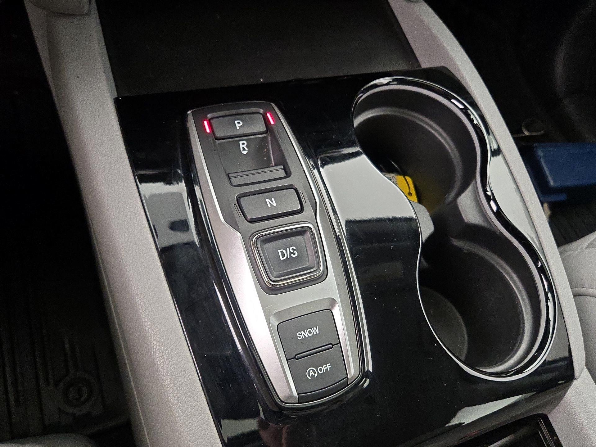 Thumbnail: 2019 Honda Pilot - 18
