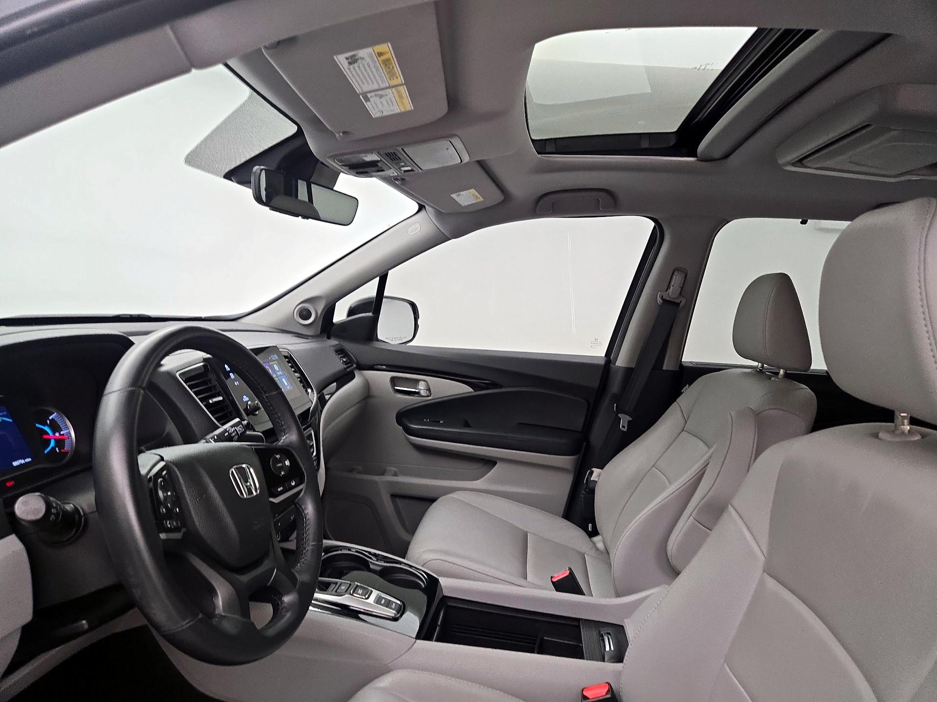 Thumbnail: 2019 Honda Pilot - 20