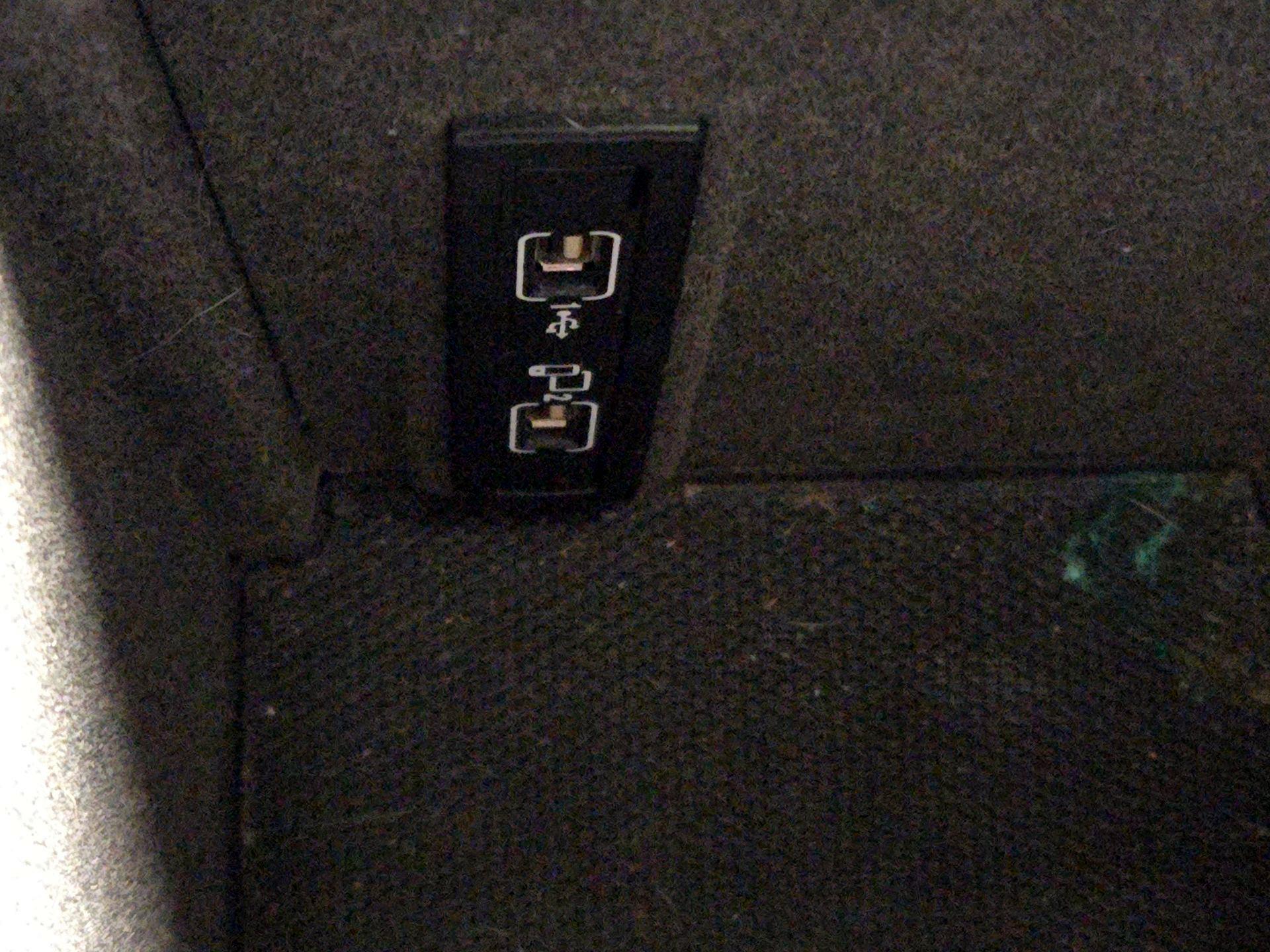 Thumbnail: 2016 Mercedes-Benz GLE - 19