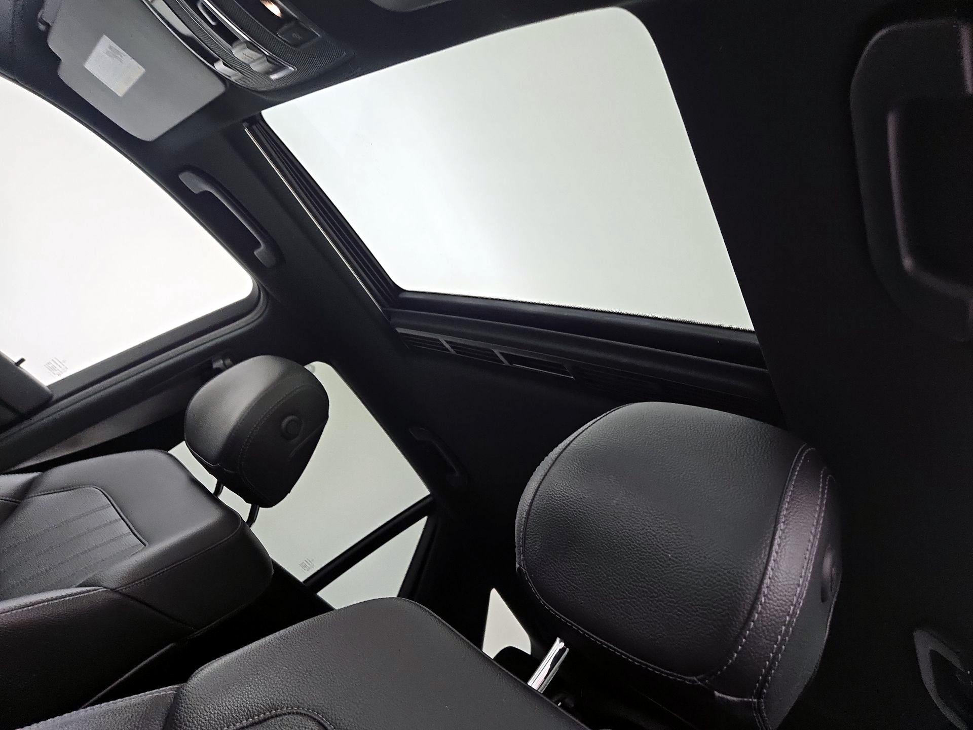 Thumbnail: 2016 Mercedes-Benz GLE - 20