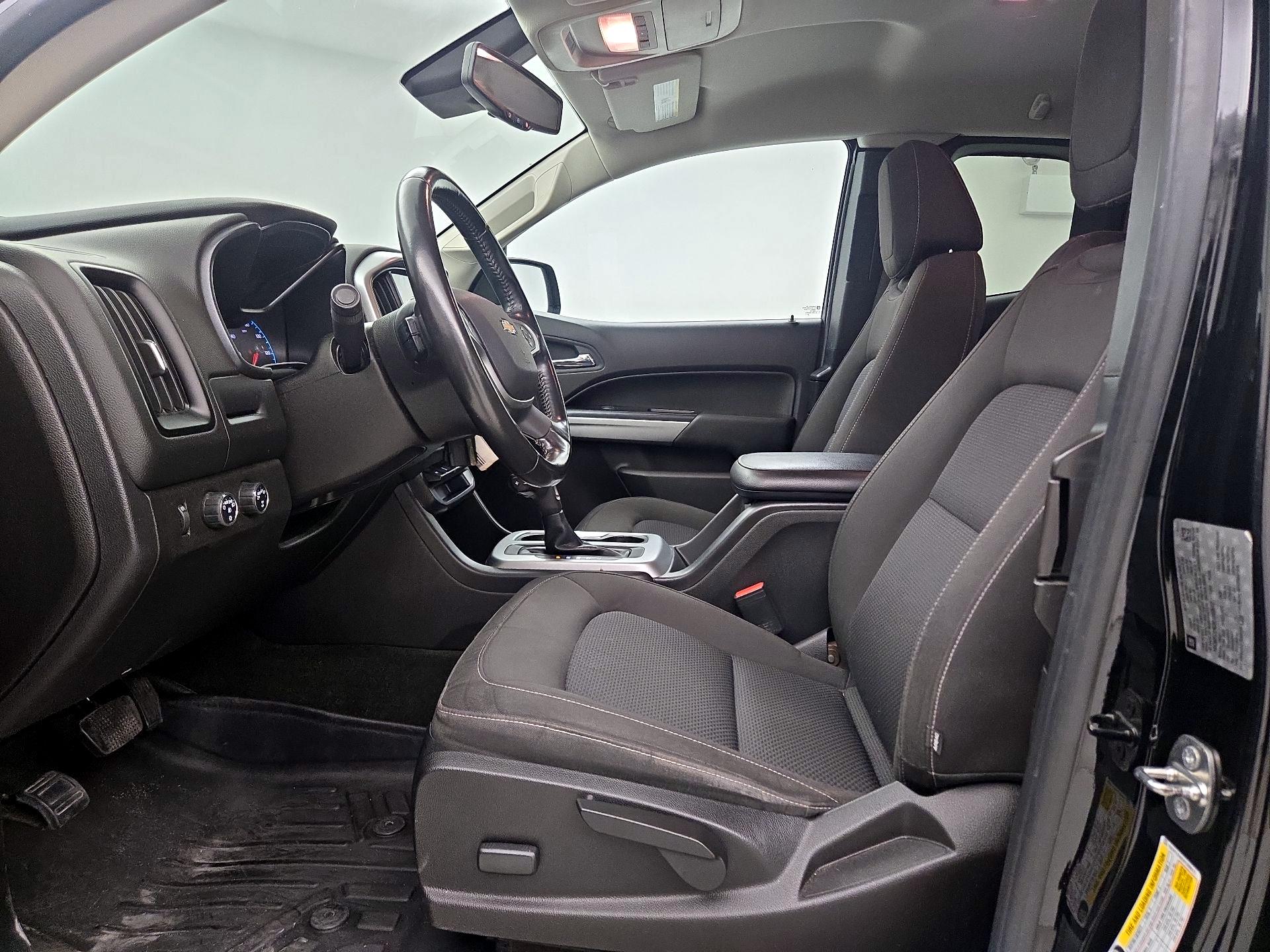 Thumbnail: 2017 Chevrolet Colorado - 11