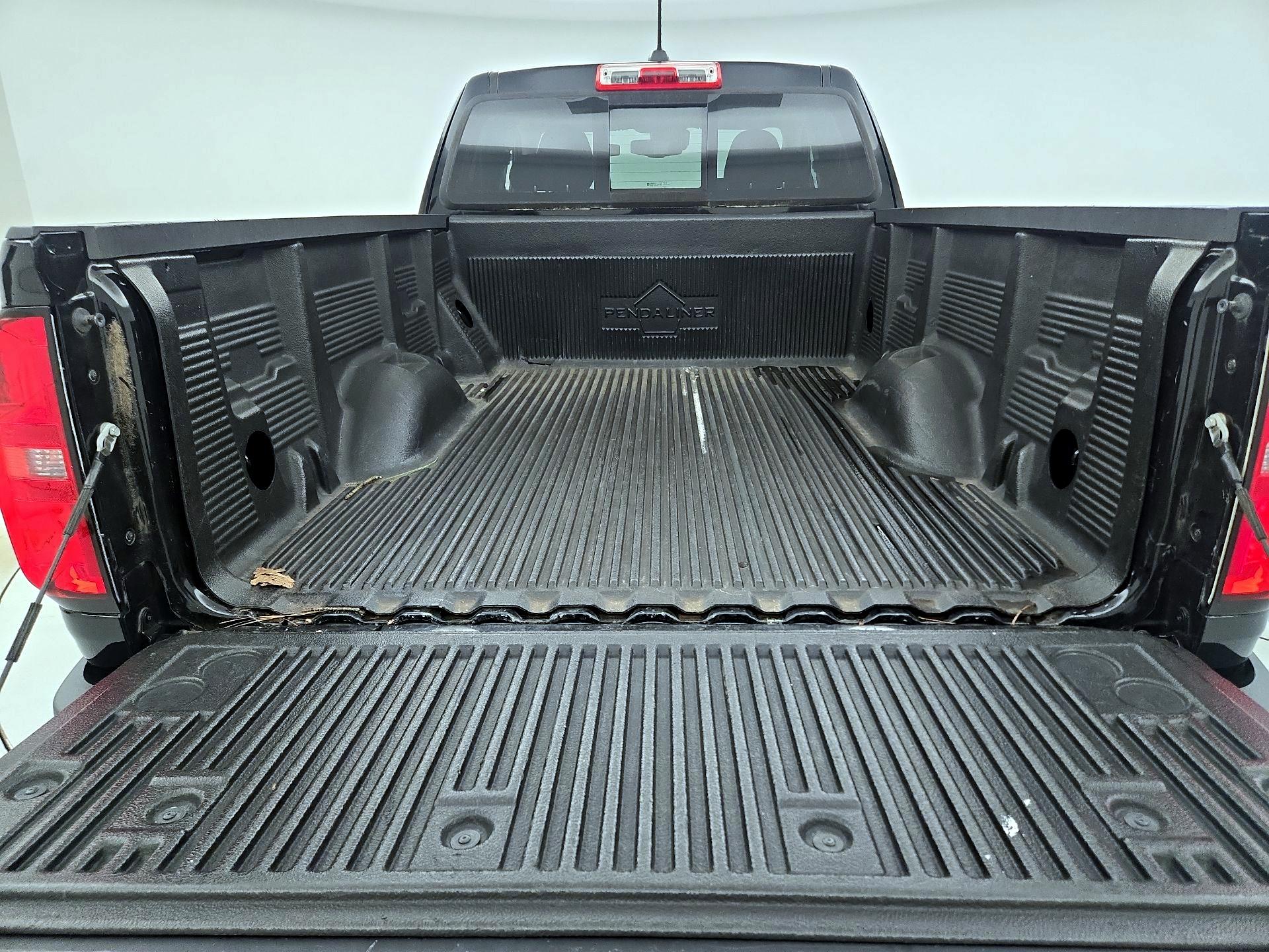 Thumbnail: 2017 Chevrolet Colorado - 19