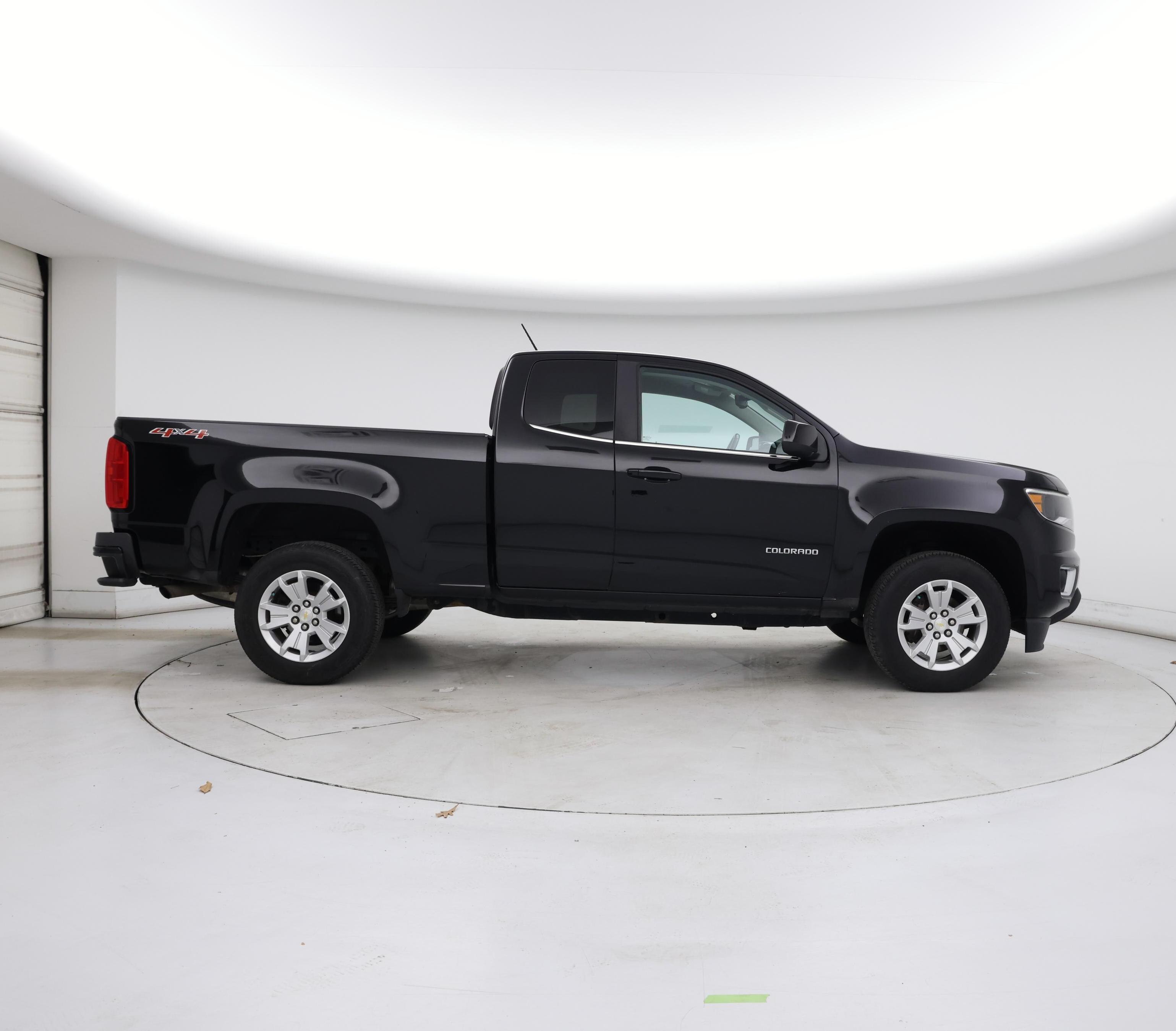 Thumbnail: 2017 Chevrolet Colorado - 7