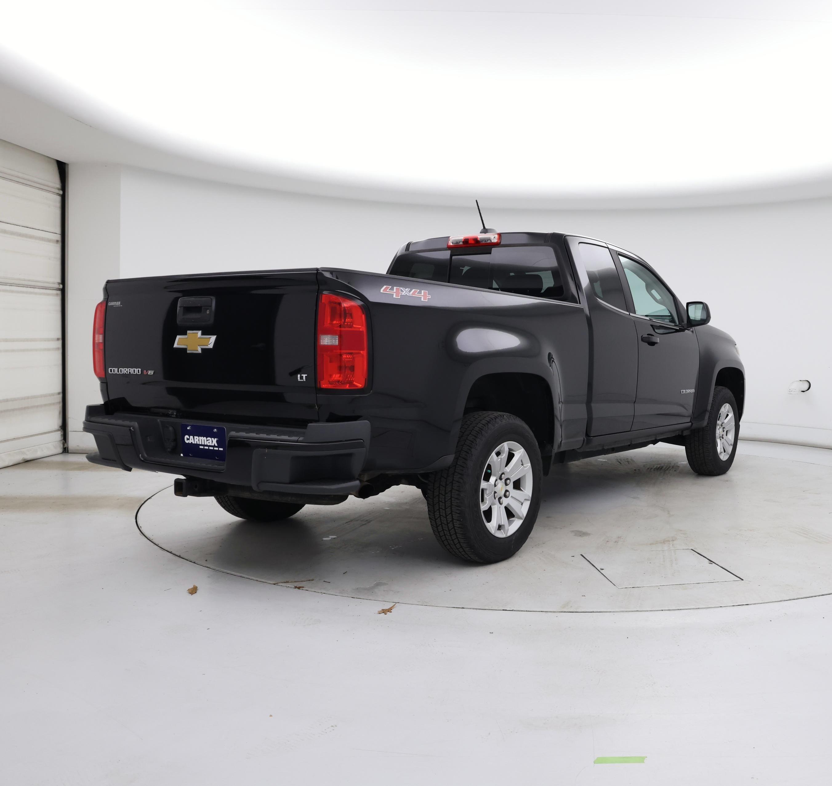 Thumbnail: 2017 Chevrolet Colorado - 8