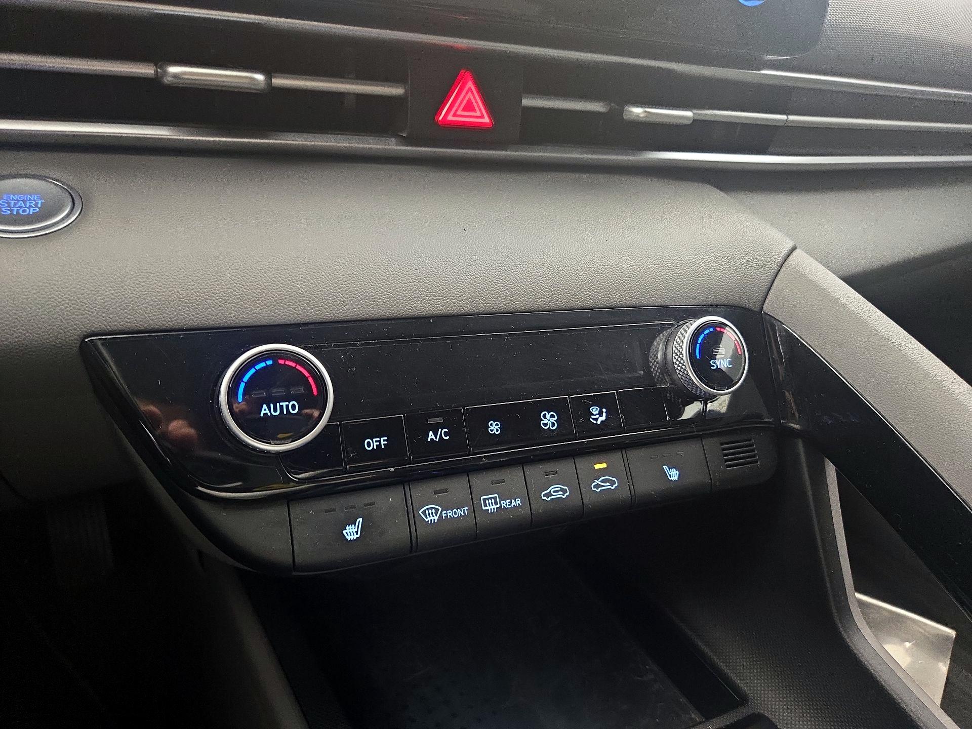 Thumbnail: 2022 Hyundai Elantra - 16