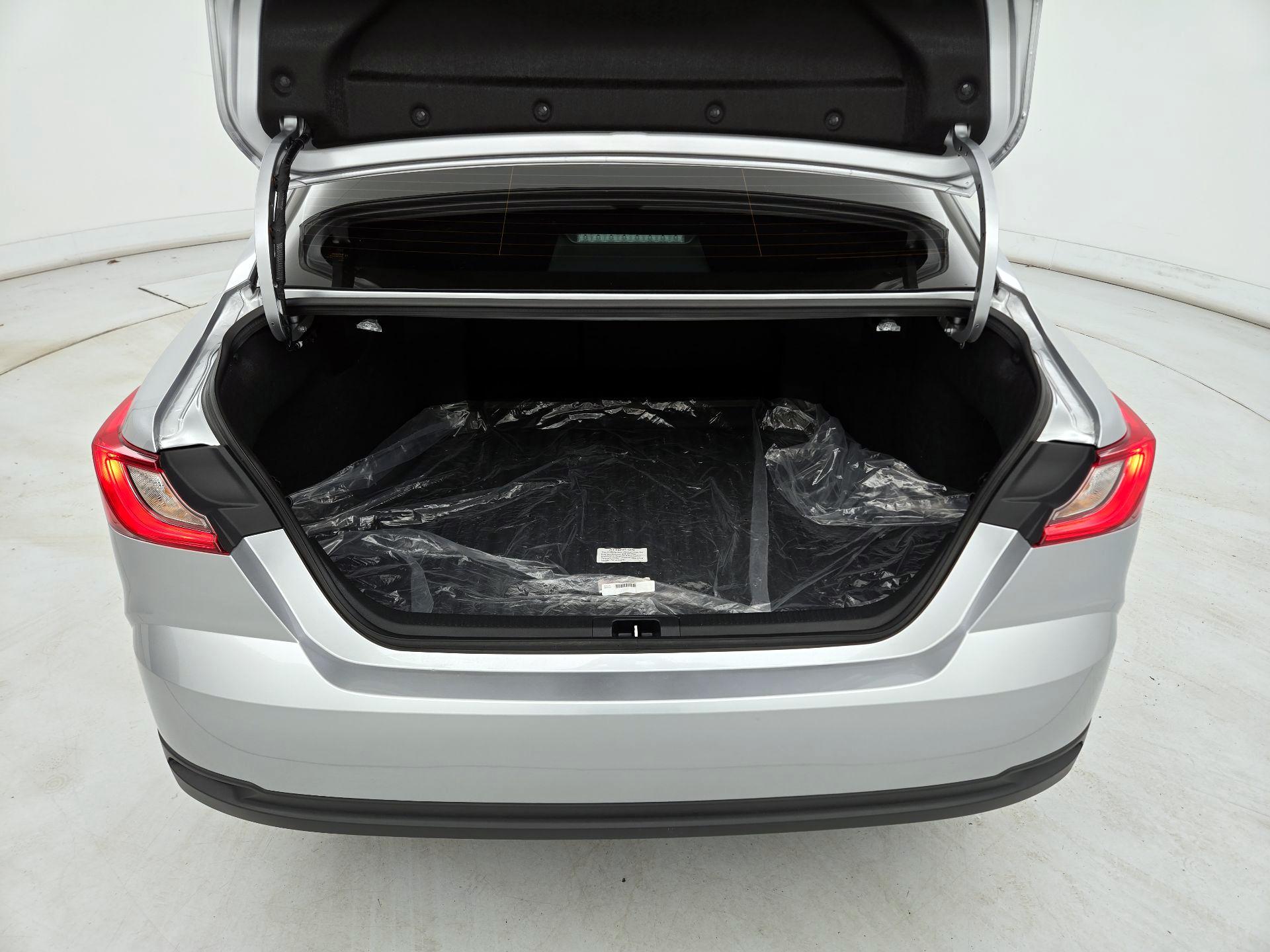 Thumbnail: 2026 Toyota Camry - 20