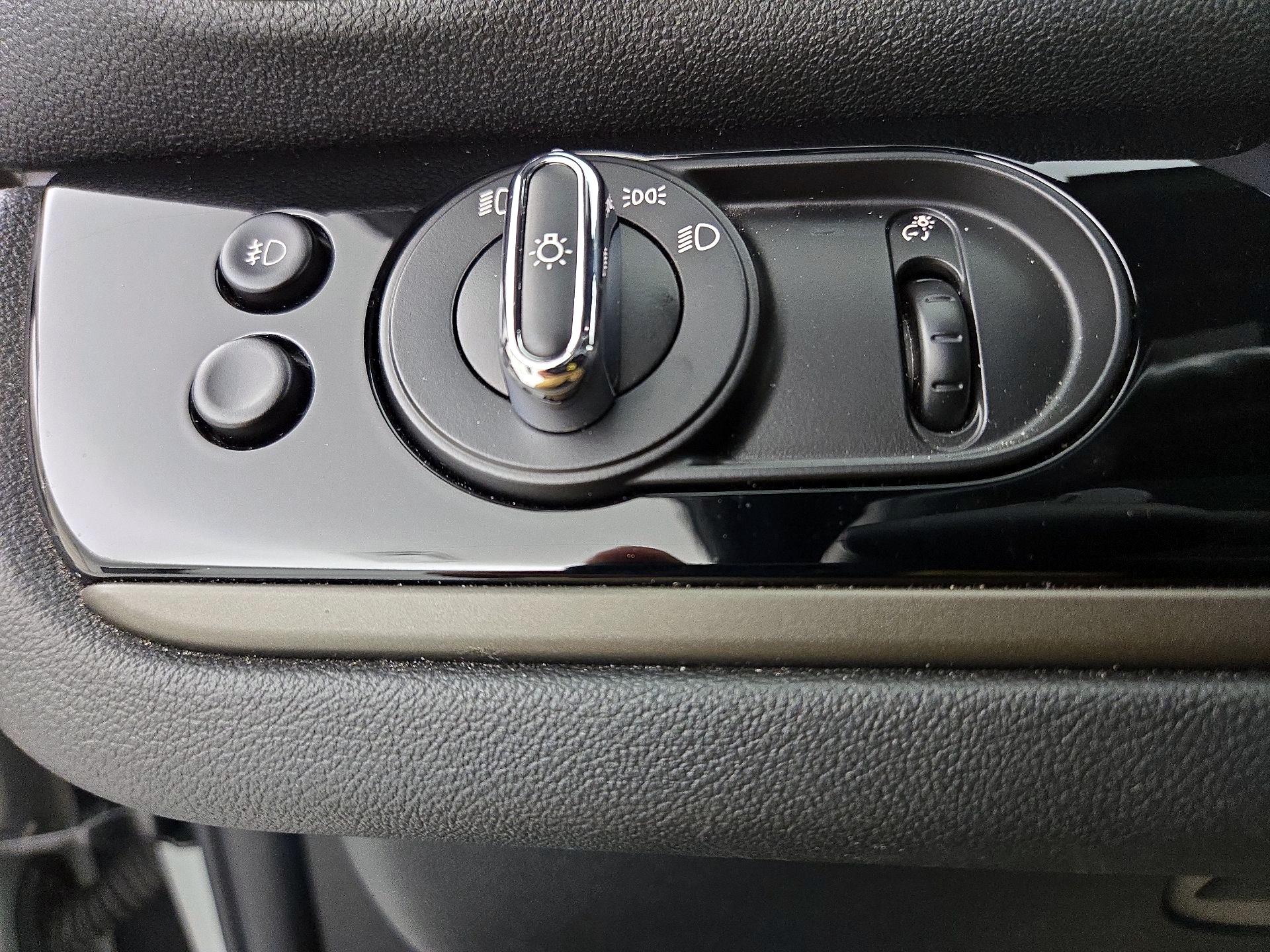 Thumbnail: 2020 MINI Cooper Countryman - 13