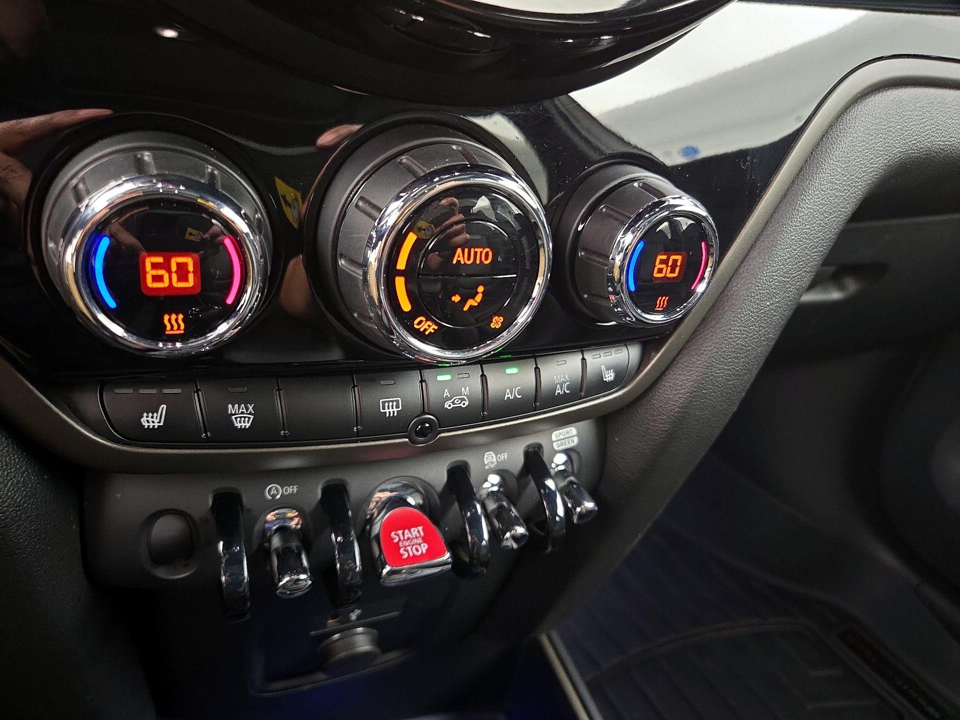 Thumbnail: 2020 MINI Cooper Countryman - 16