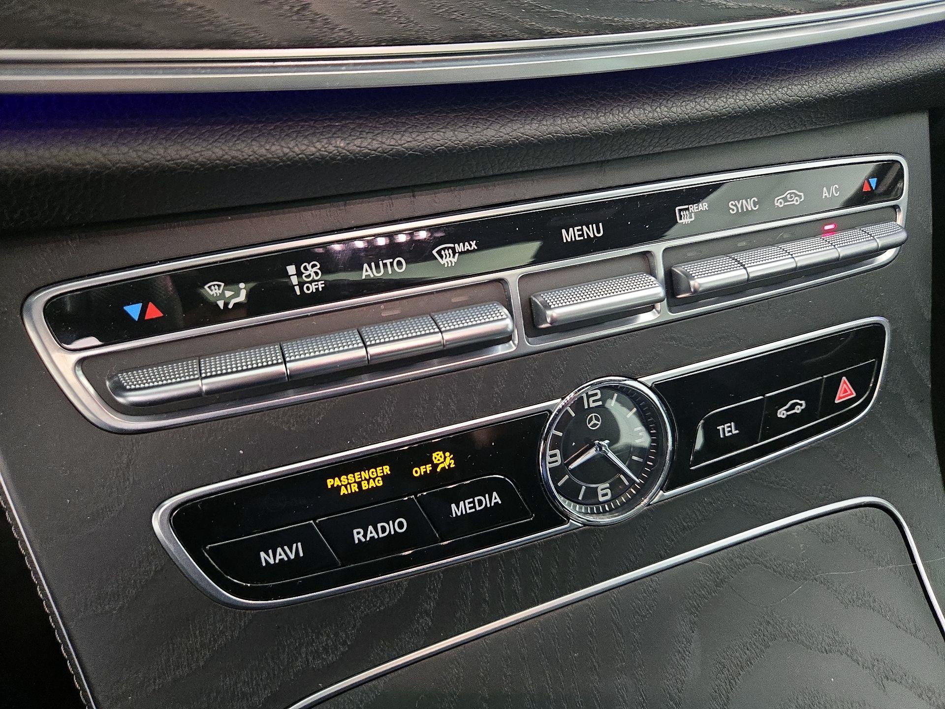 Thumbnail: 2018 Mercedes-Benz E-Class - 17