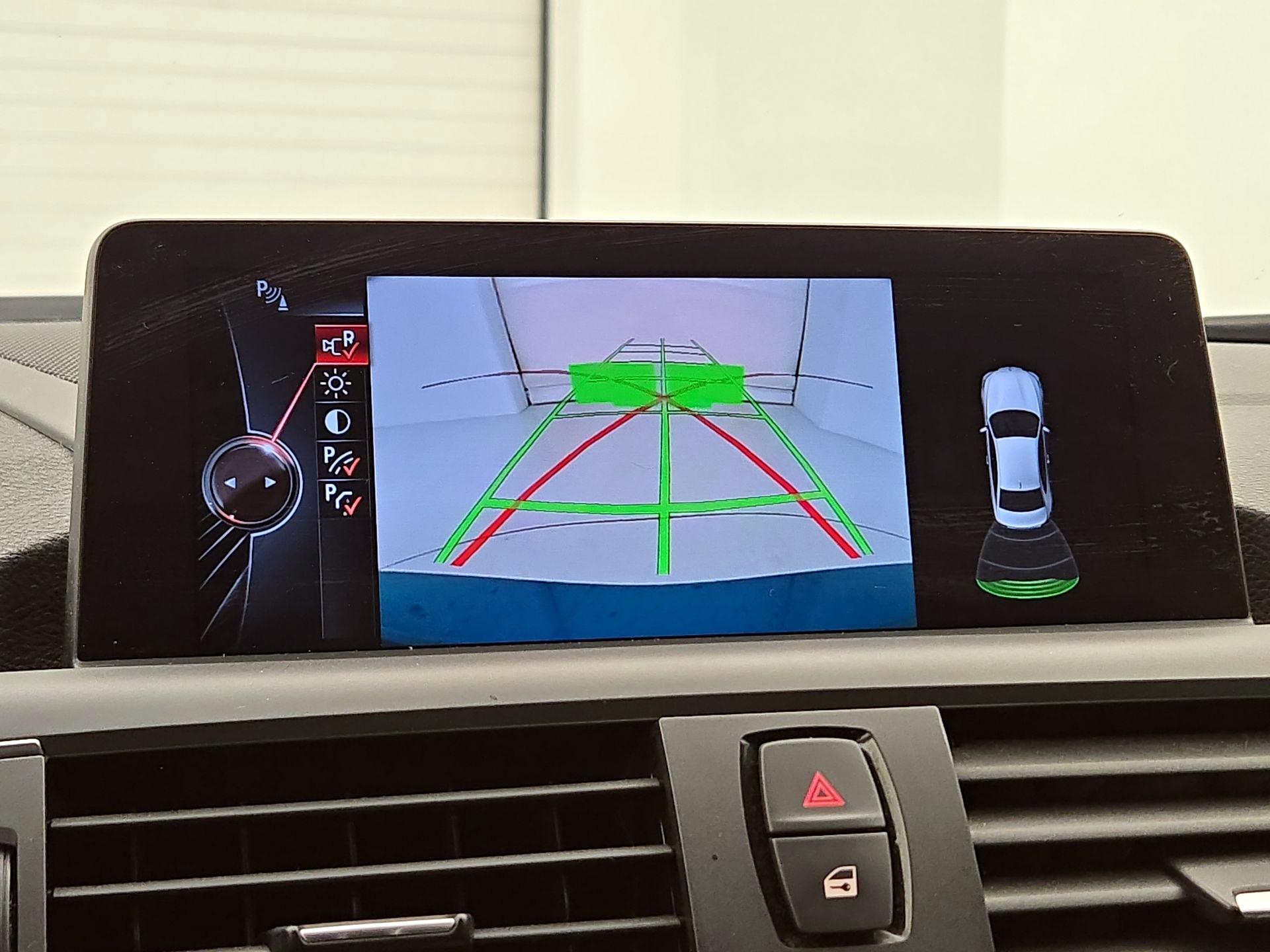 Thumbnail: 2016 BMW M2 - 15