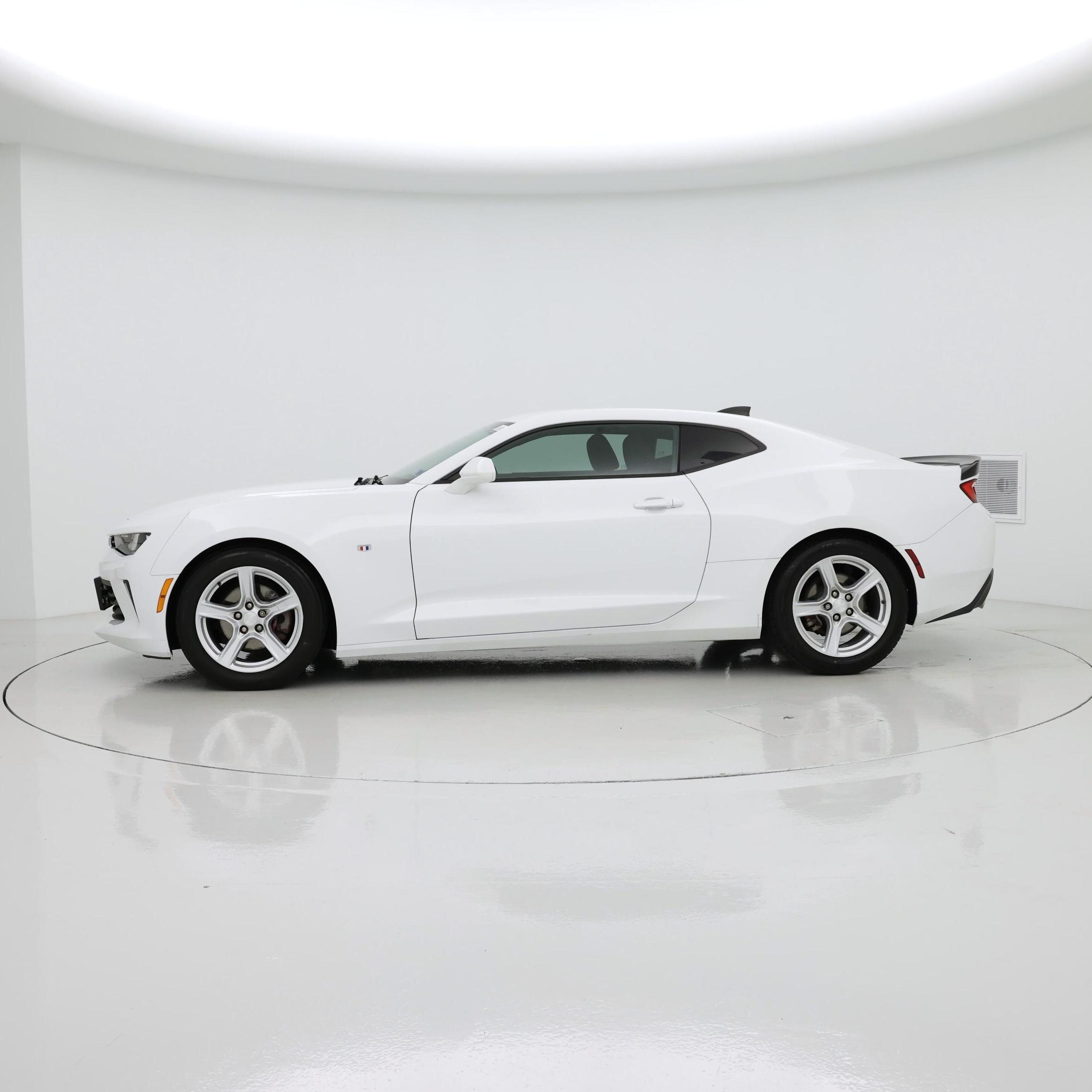 Thumbnail: 2017 Chevrolet Camaro - 3