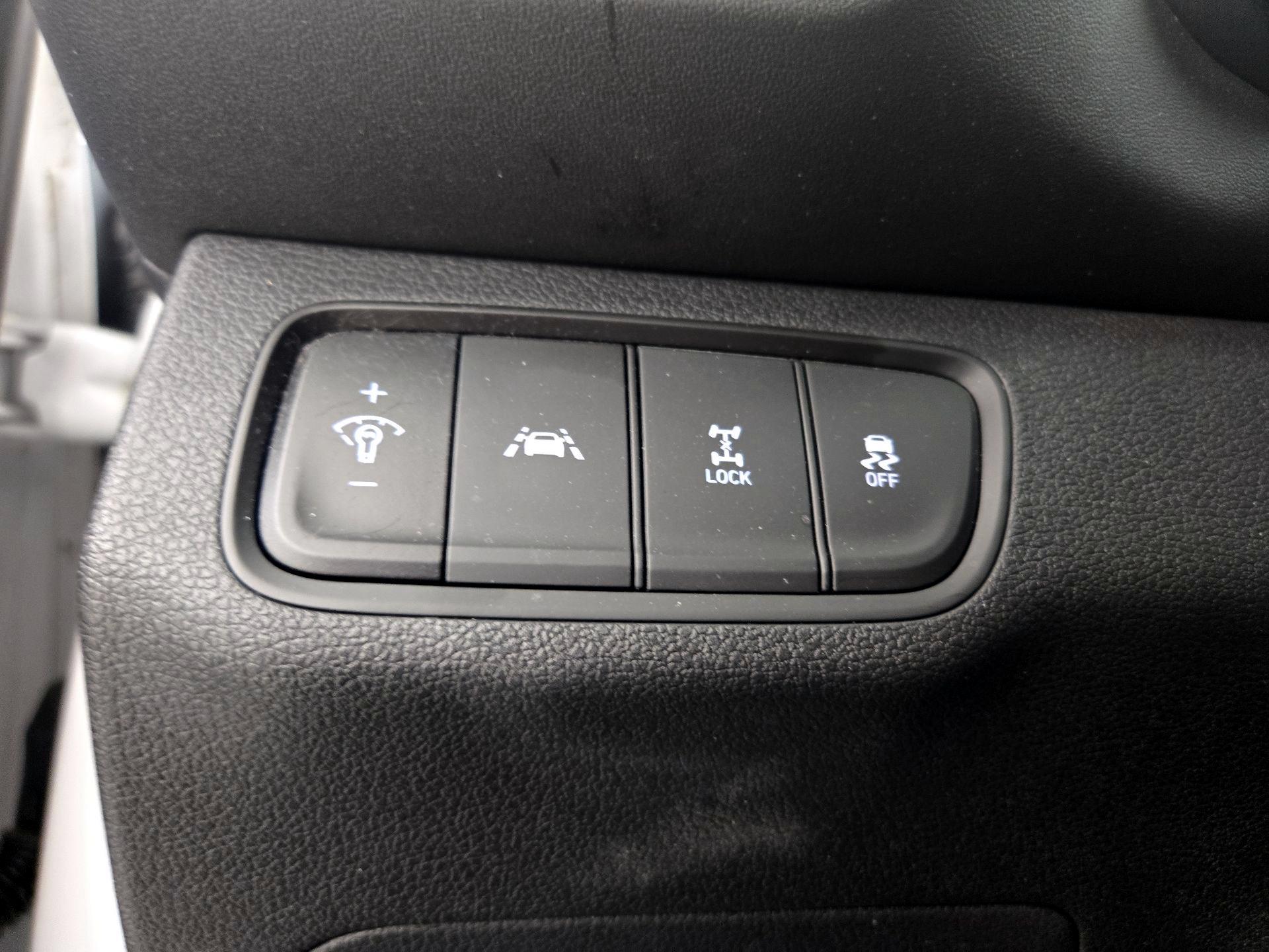 Thumbnail: 2020 Hyundai Santa Fe - 13