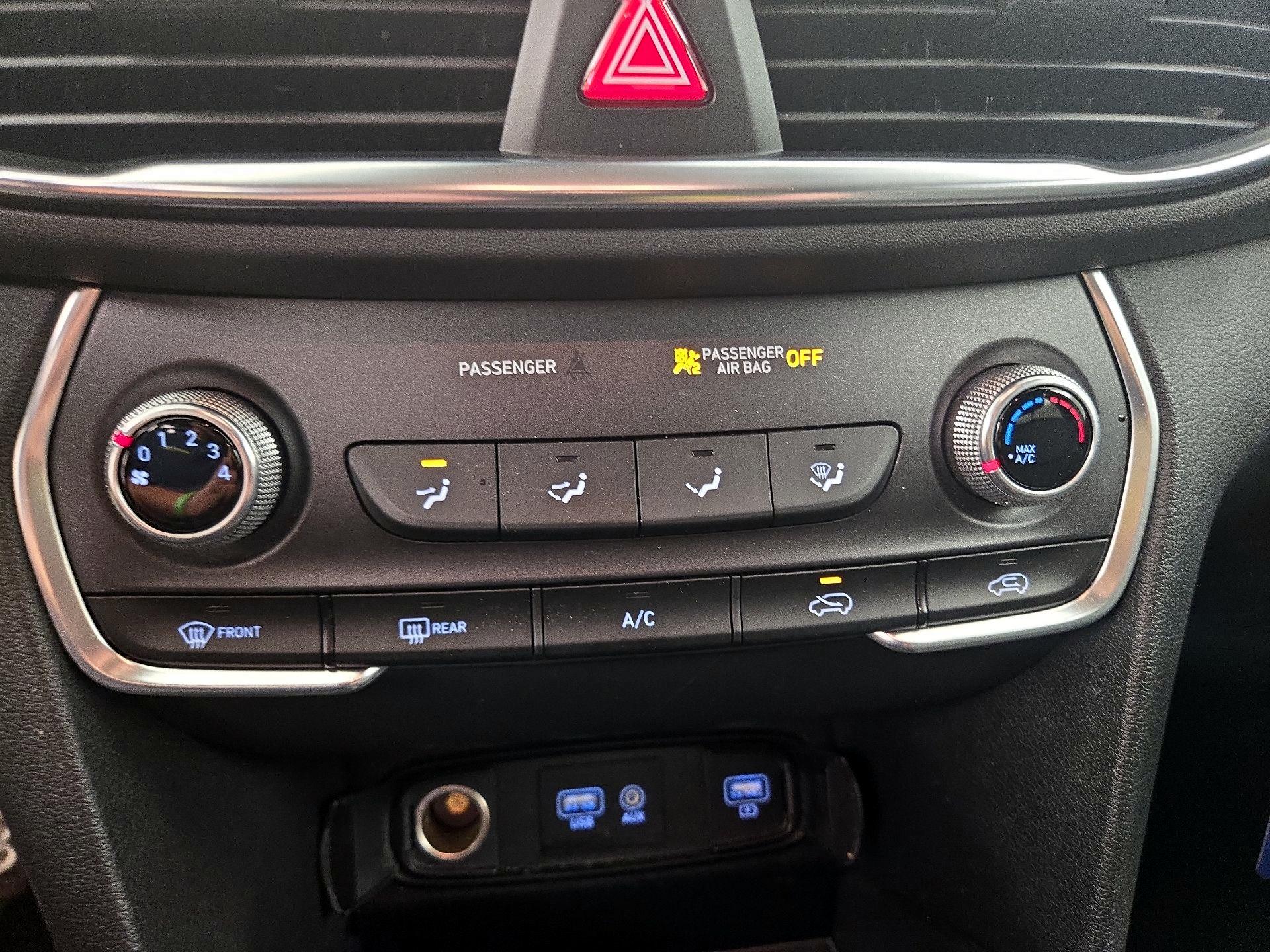 Thumbnail: 2020 Hyundai Santa Fe - 16