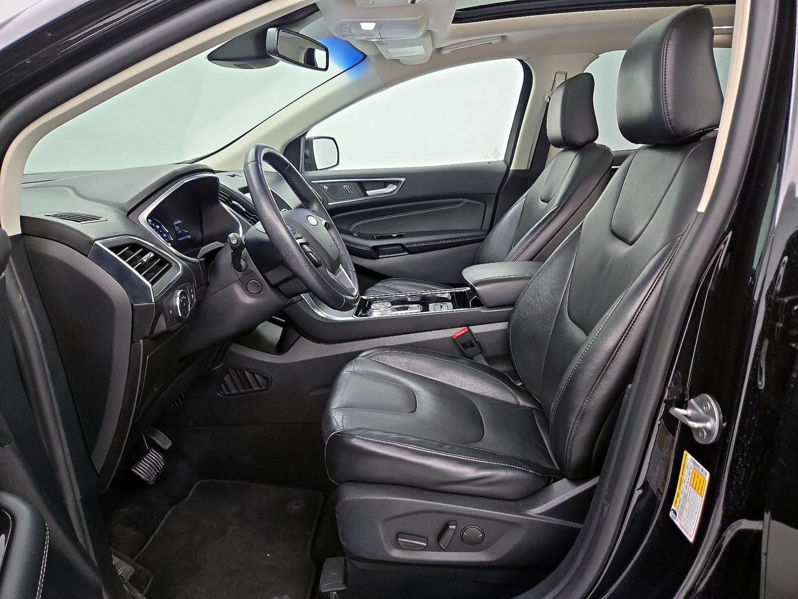 2020 Ford Edge Titanium - Photo 12