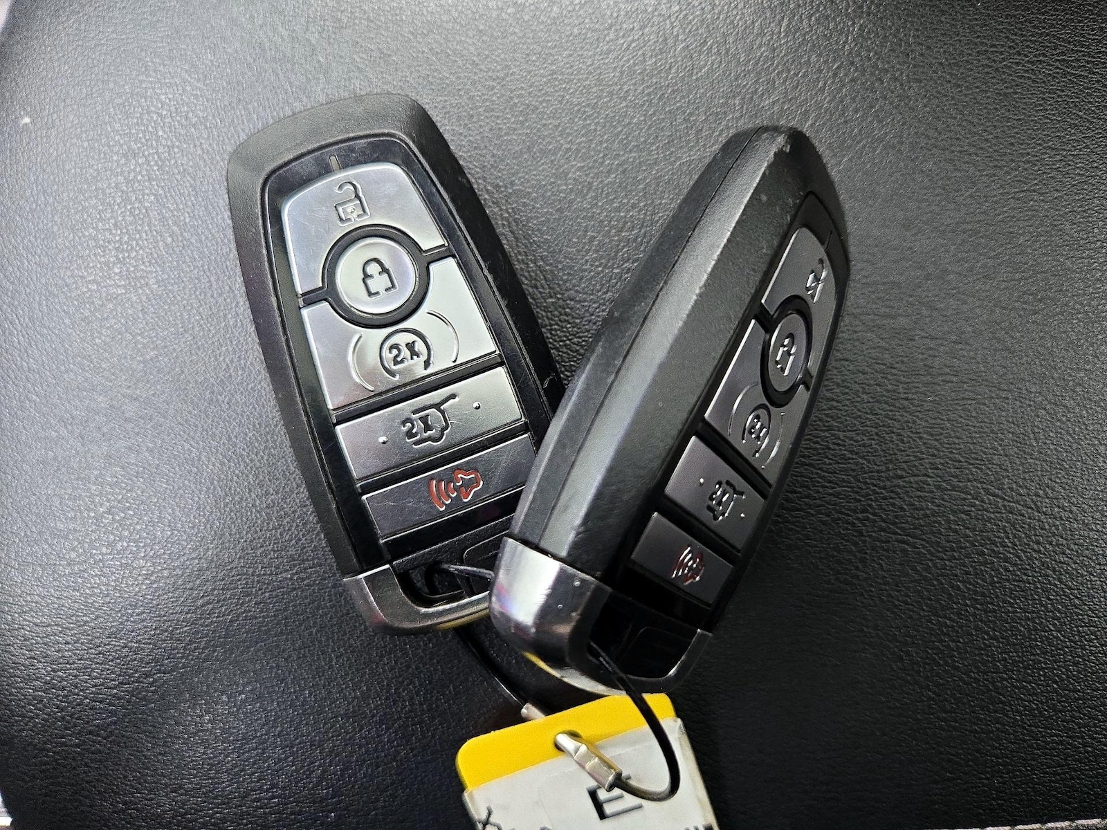 2020 Ford Edge Titanium - Photo 27