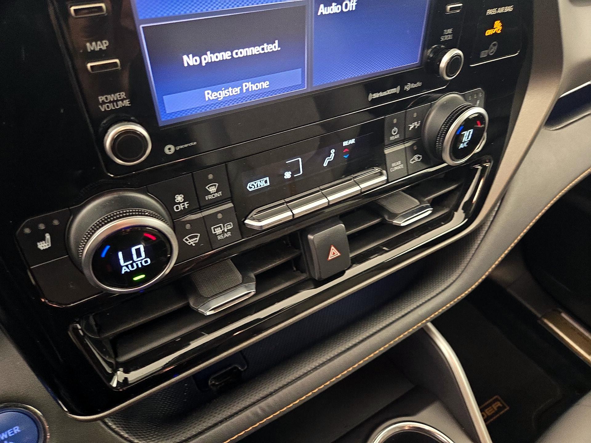 Thumbnail: 2022 Toyota Highlander - 16