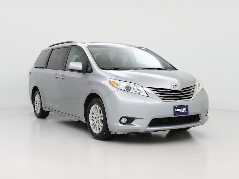 2017 Toyota Sienna XLE