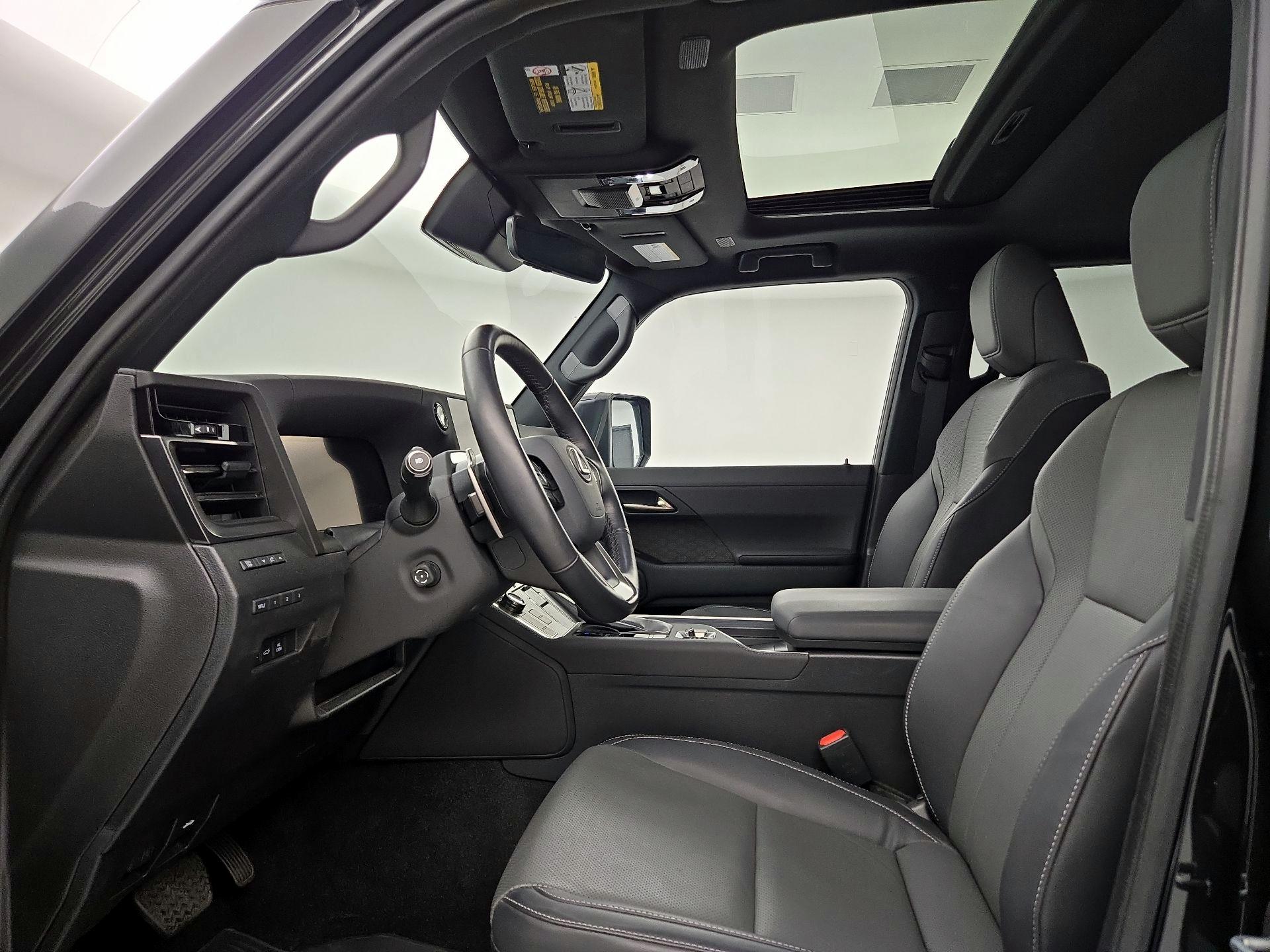 Thumbnail: 2024 Lexus GX - 19