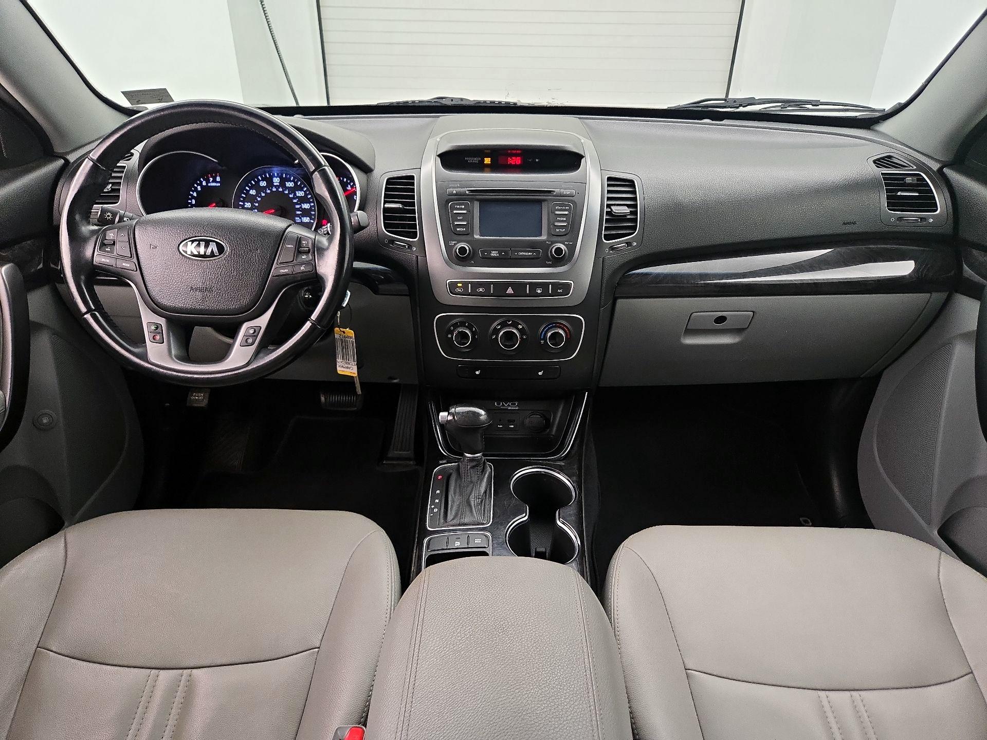 Thumbnail: 2014 Kia Sorento - 9