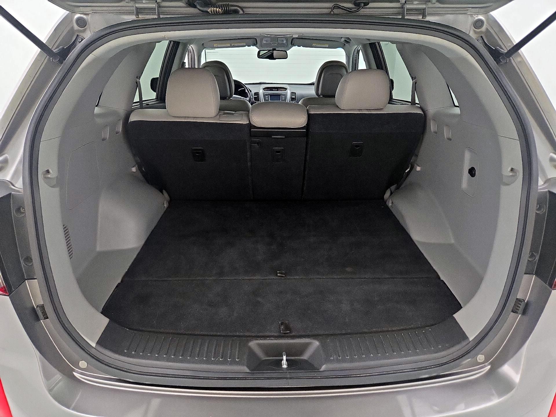 Thumbnail: 2014 Kia Sorento - 20