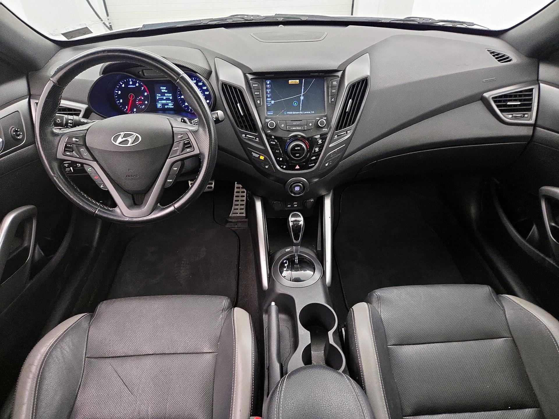 Thumbnail: 2016 Hyundai Veloster - 9