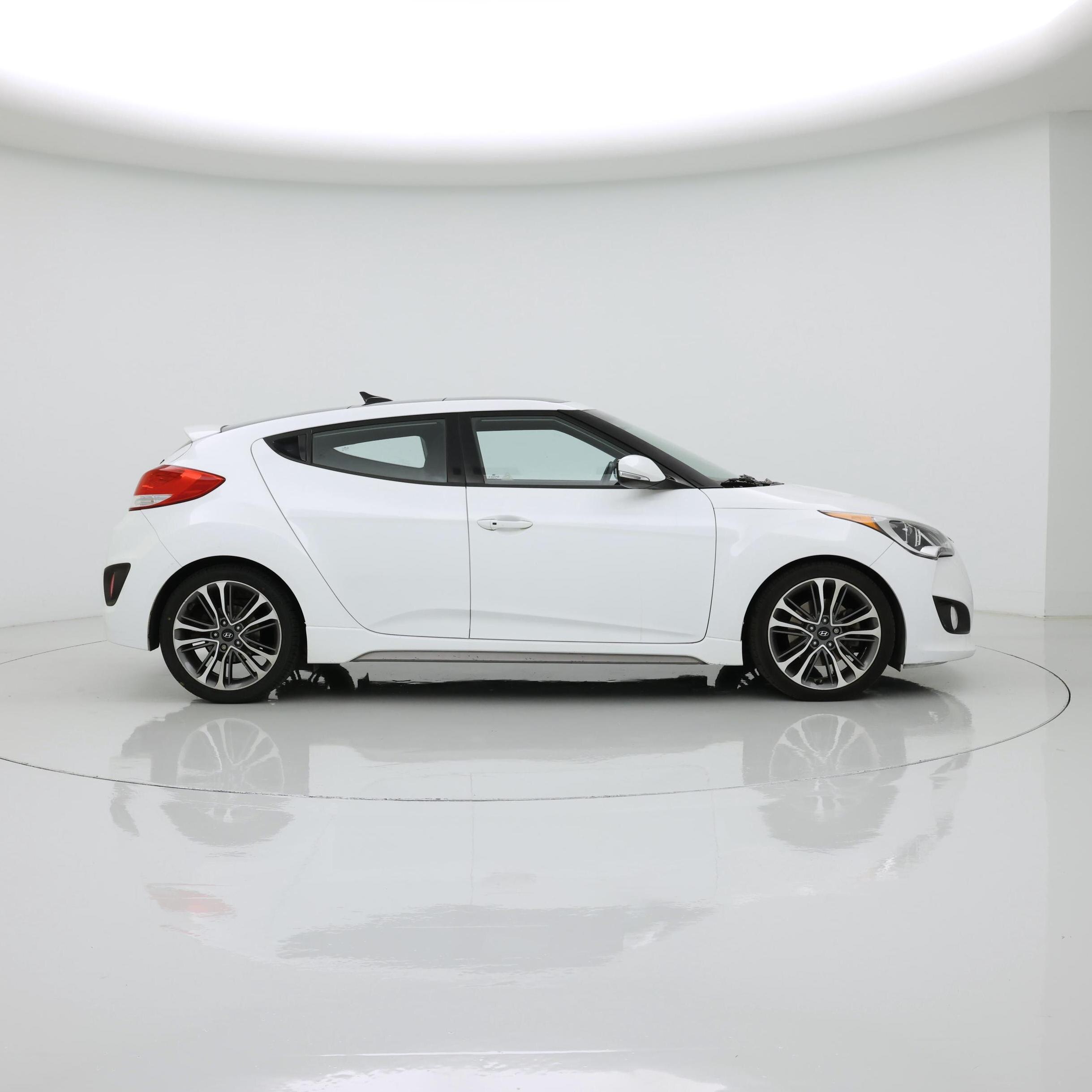 Thumbnail: 2016 Hyundai Veloster - 7