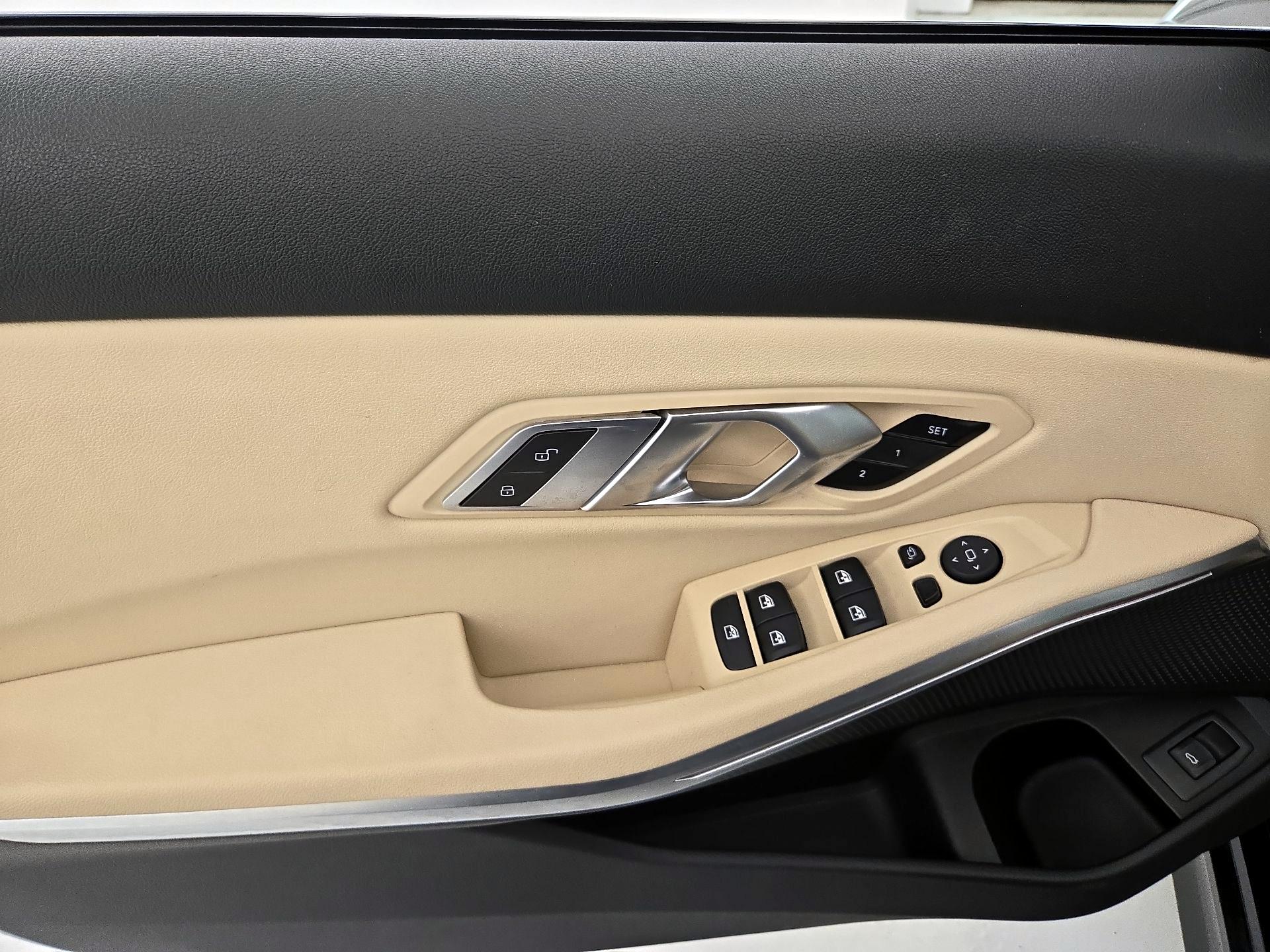 Thumbnail: 2022 BMW 3 Series - 12