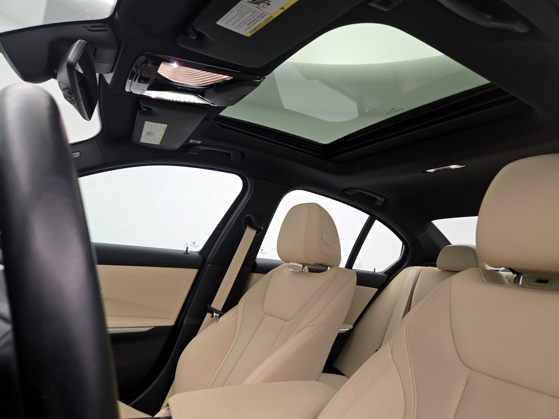 Thumbnail: 2022 BMW 3 Series - 20