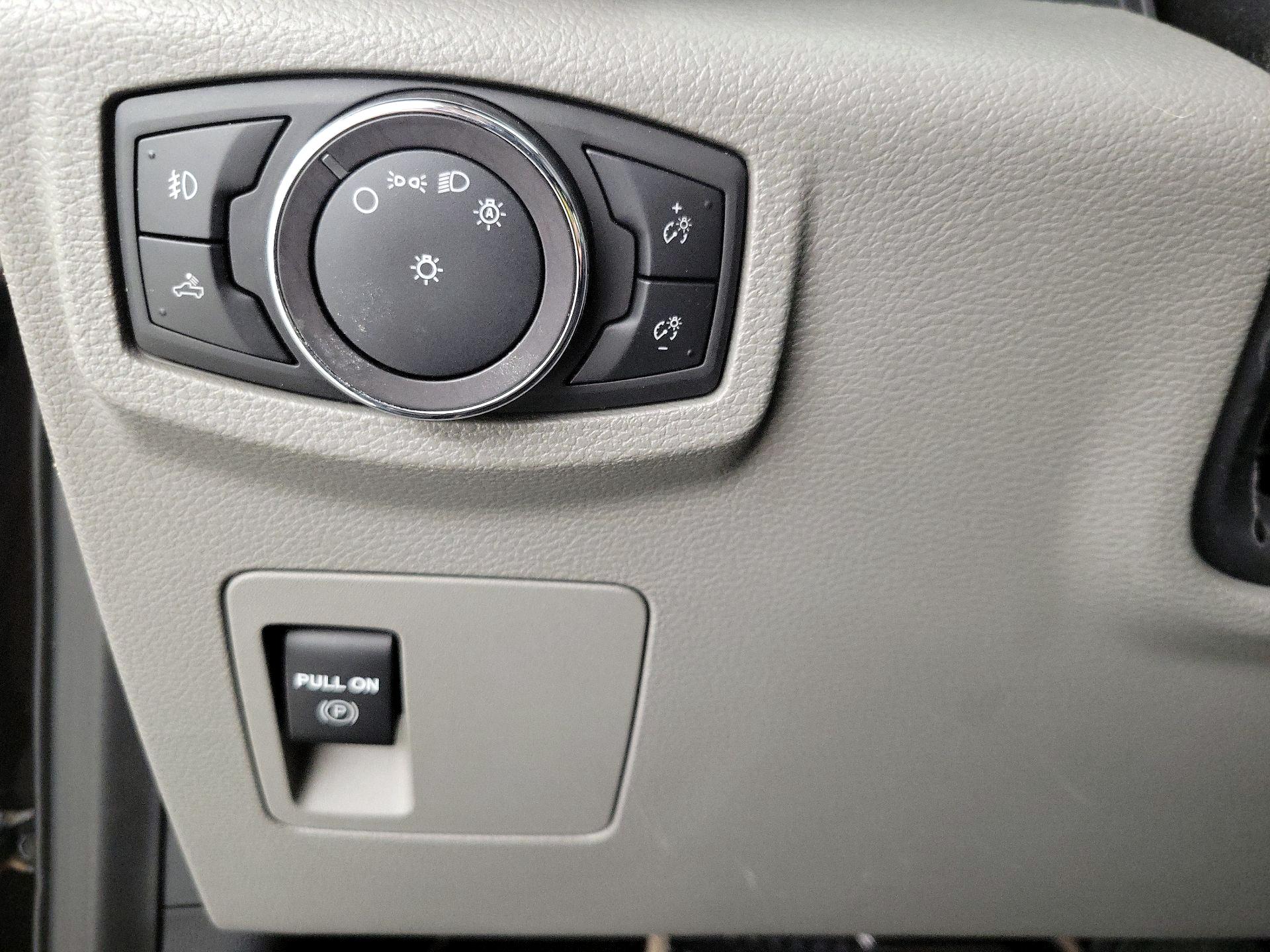 Thumbnail: 2019 Ford F-150 - 13