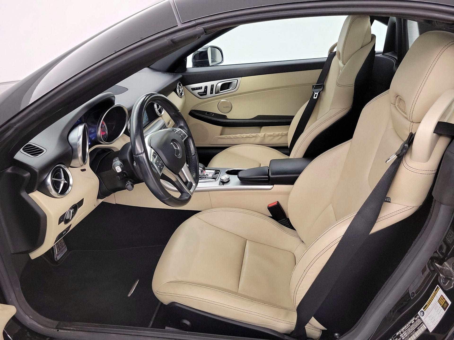 Thumbnail: 2016 Mercedes-Benz SLK - 11