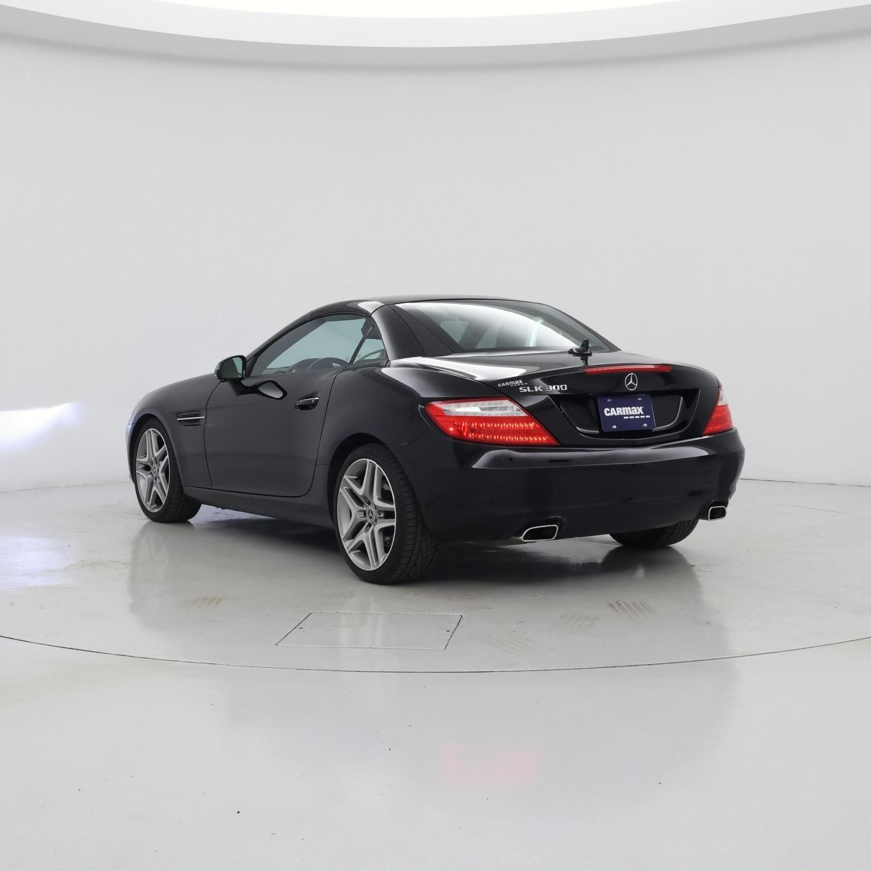 Thumbnail: 2016 Mercedes-Benz SLK - 2