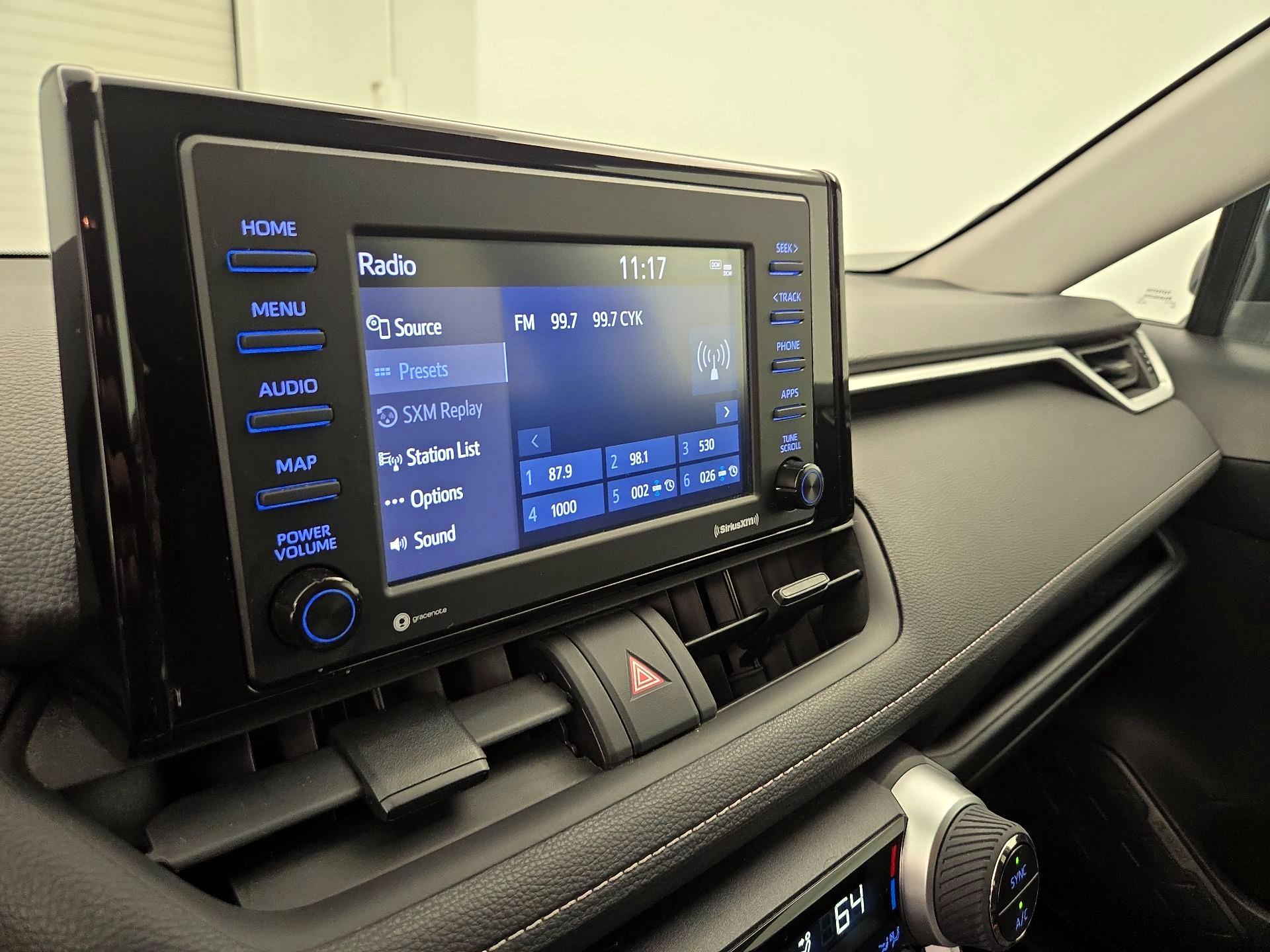 Thumbnail: 2021 Toyota RAV4 - 15