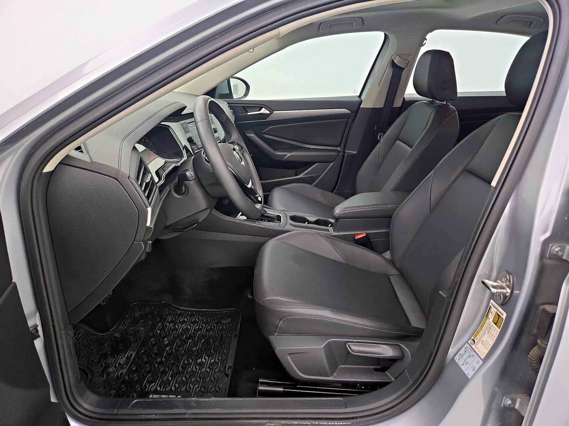 Thumbnail: 2020 Volkswagen Jetta - 11