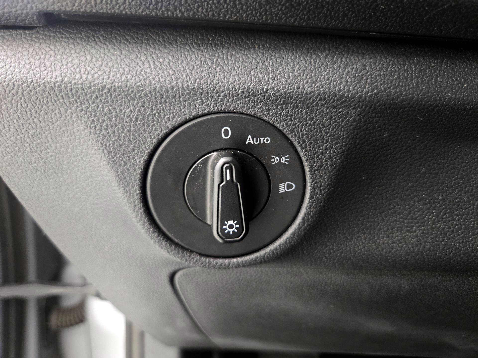 Thumbnail: 2020 Volkswagen Jetta - 13