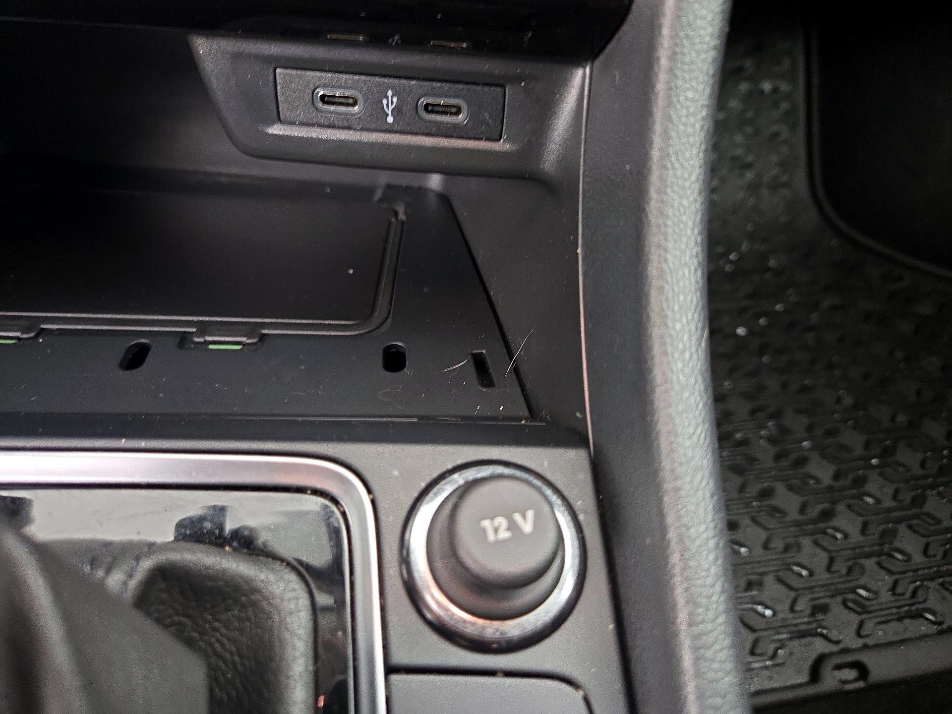 Thumbnail: 2020 Volkswagen Jetta - 18