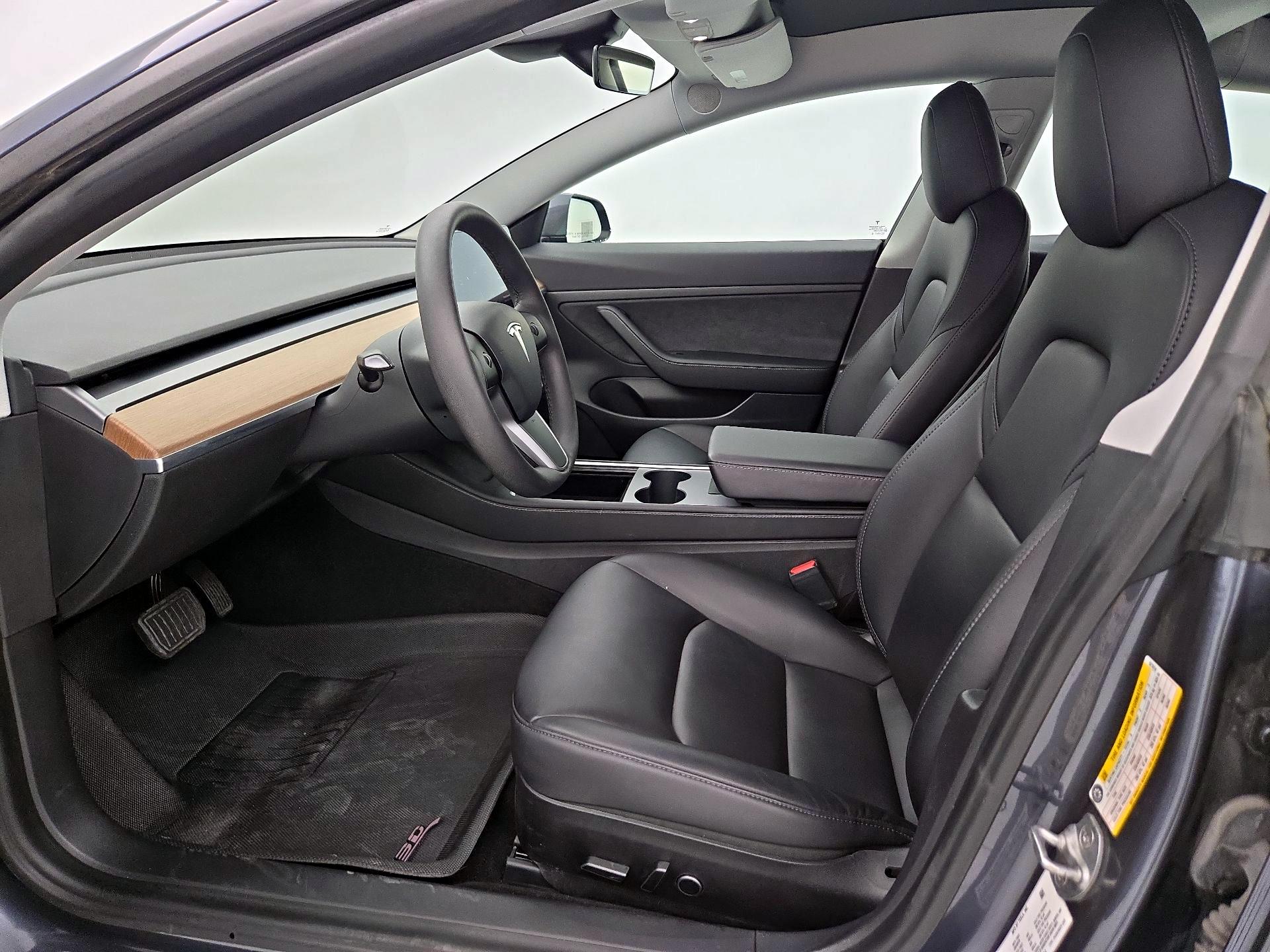 Thumbnail: 2021 Tesla Model 3 - 11