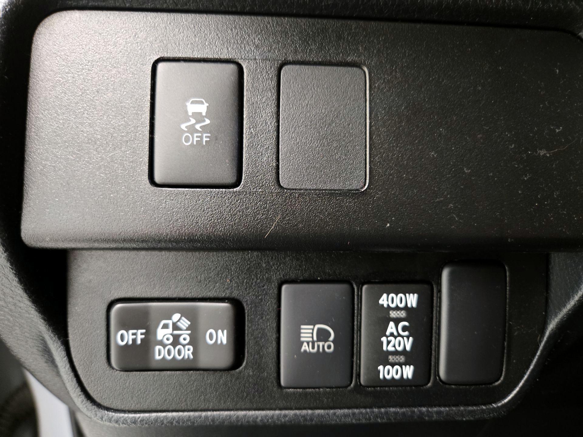 Thumbnail: 2020 Toyota Tacoma - 13