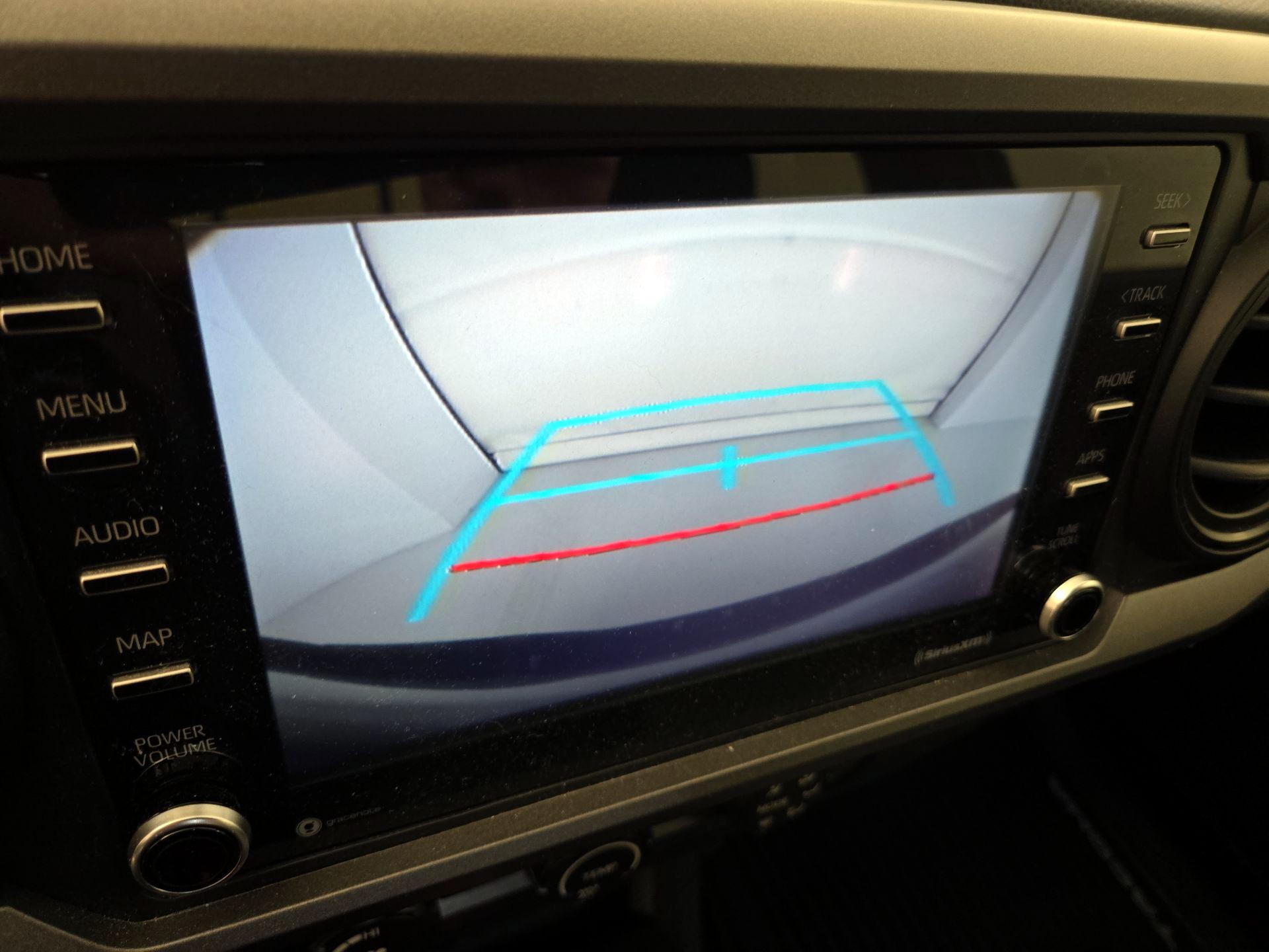 Thumbnail: 2020 Toyota Tacoma - 15