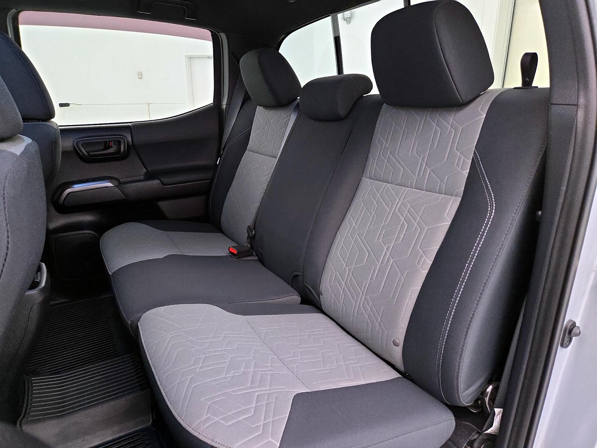 Thumbnail: 2020 Toyota Tacoma - 20