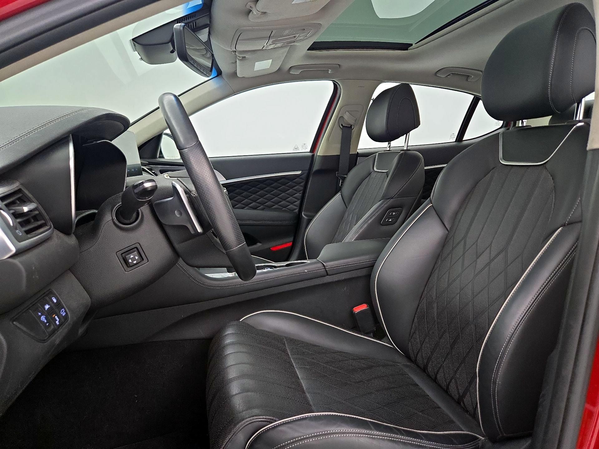 Thumbnail: 2020 Genesis G70 - 11